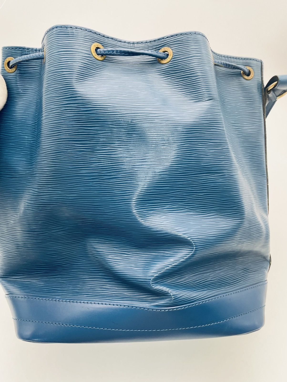 Louis Vuitton Louis Vuitton epi noe Shoulder bag blue Leather Size ONE SIZE - 7 Thumbnail
