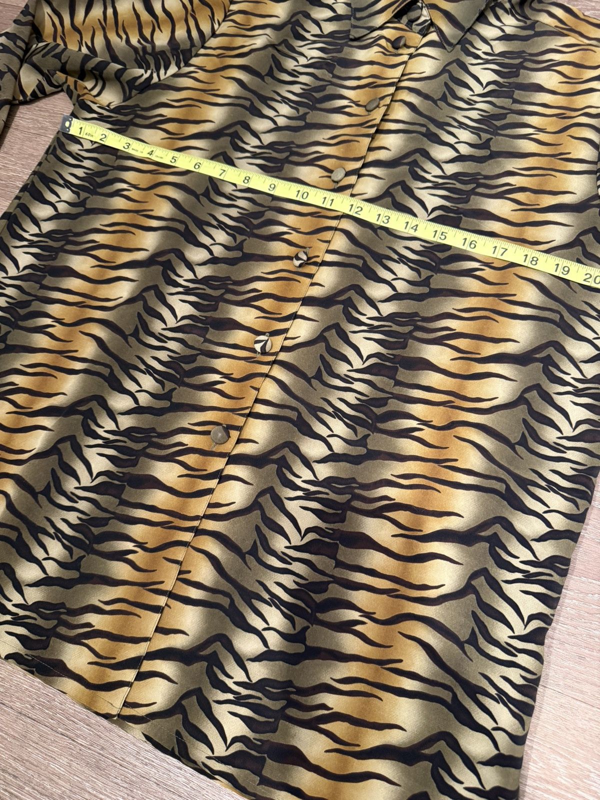 Vintage ***FINAL DROP***RARE 90s TIGER PRINT BUTTON UP SHIRT S-M Size US M / EU 48-50 / 2 - 3 Thumbnail