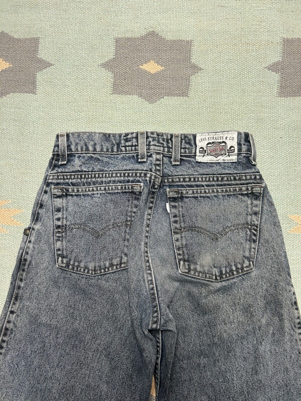 Vintage 90s Levi’s silvertab jeans dark tapered distressed USA 27x33 Size 27" / US 4 / IT 40 - 12 Thumbnail