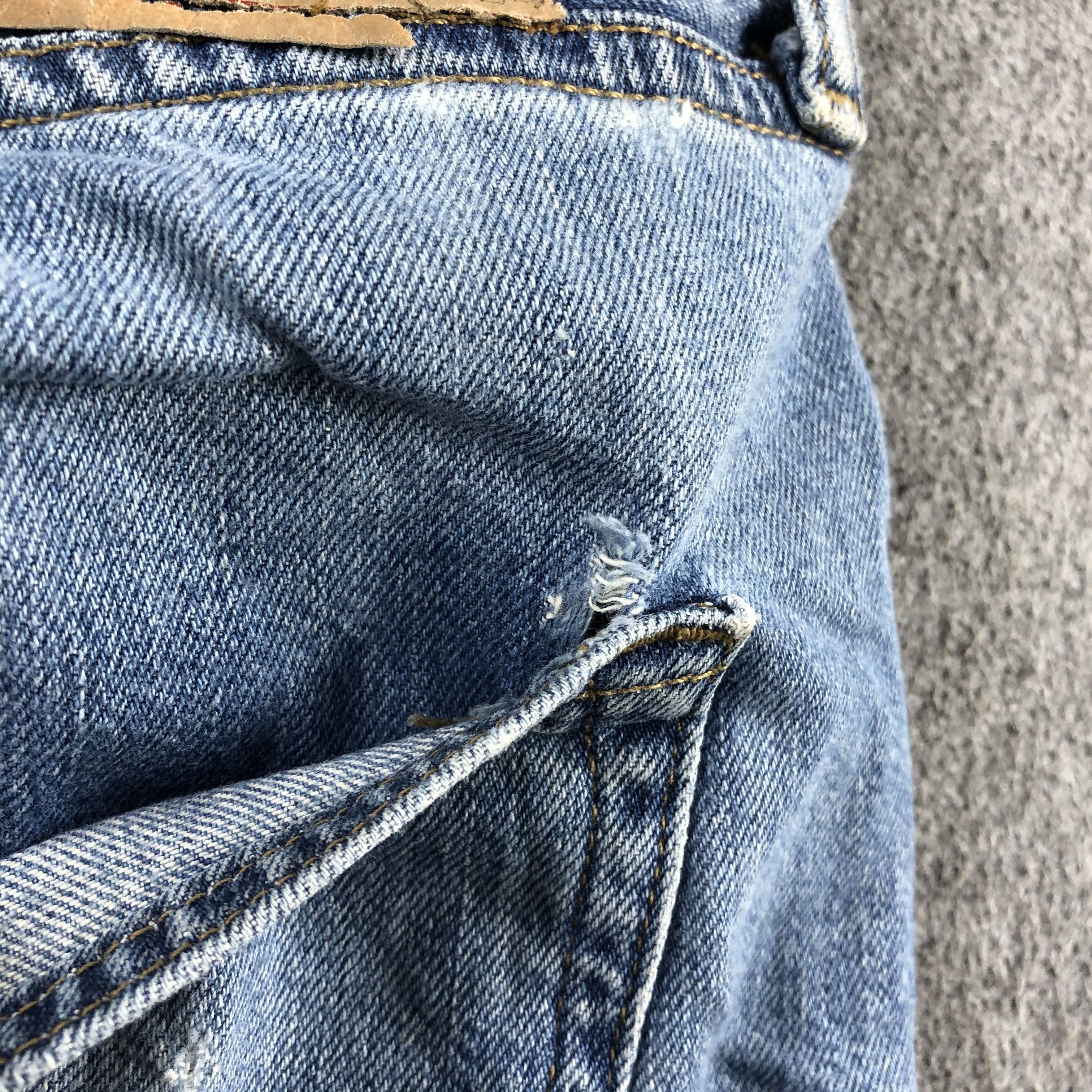 Levi's Vintage Blue Wash Levis 501 Jeans-J2538 Size US 37 - 9 Thumbnail