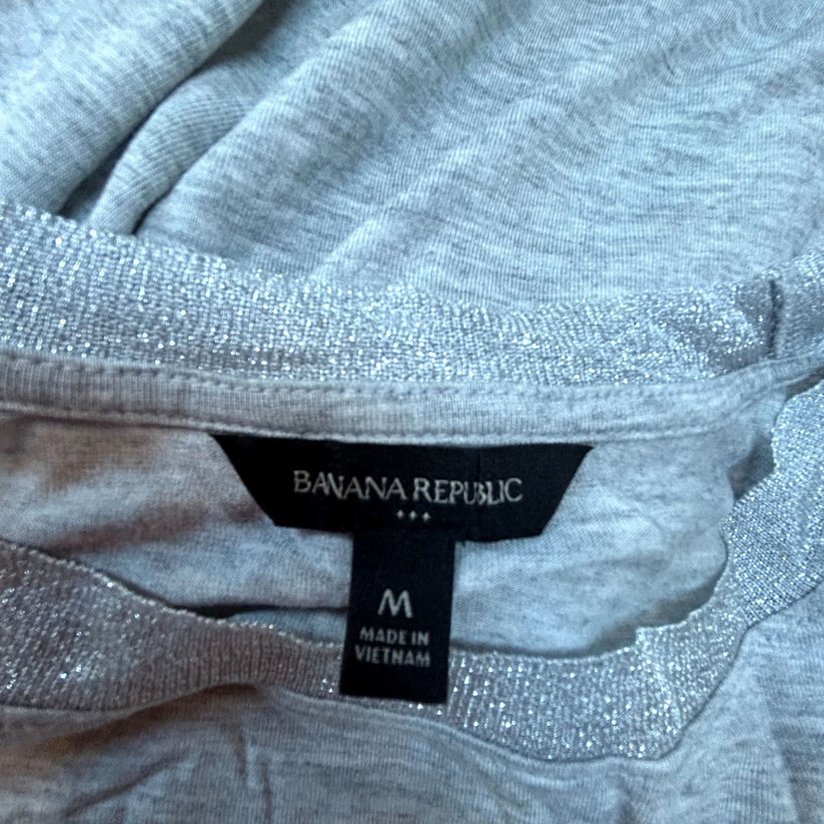 Banana Republic Banana Republic Tank Top Women's Gray Medium Sleeveless Blouse Metallic Trim Round Neck Casual Sleeveless Easy Care All Seasons Size M / US 6-8 / IT 42-44 - 3 Thumbnail