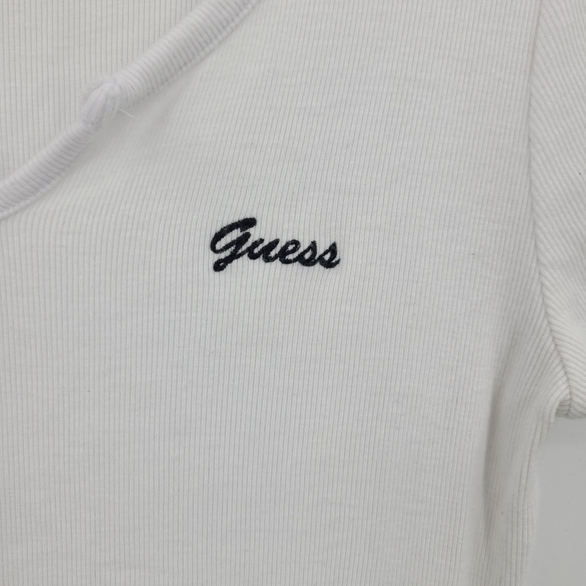 Guess Y2K Guess White Ribbed Womens Short Sleeve V-neck Top Sz M B Size M / US 6-8 / IT 42-44 - 2 Thumbnail