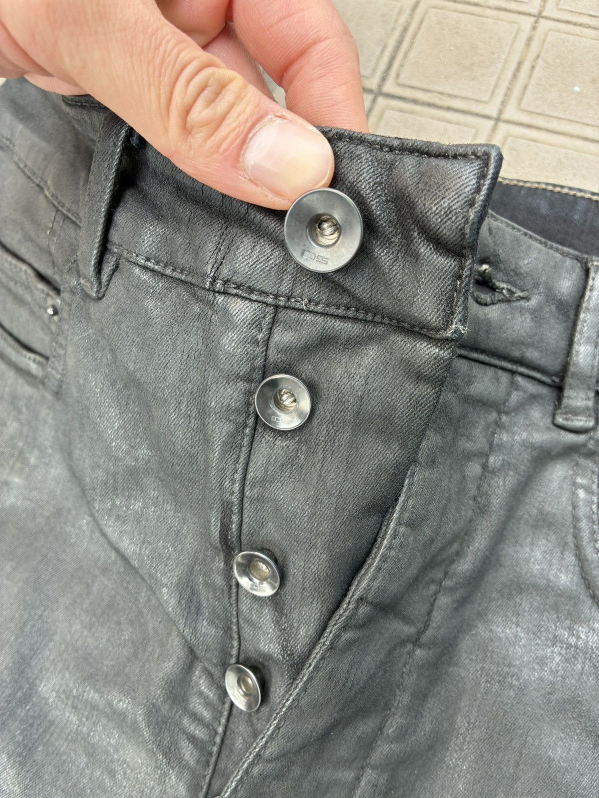Rick Owens Rick Owens DRKSHDW Collapse Cut Waxed Jeans Size US 30 / EU 46 - 5 Thumbnail