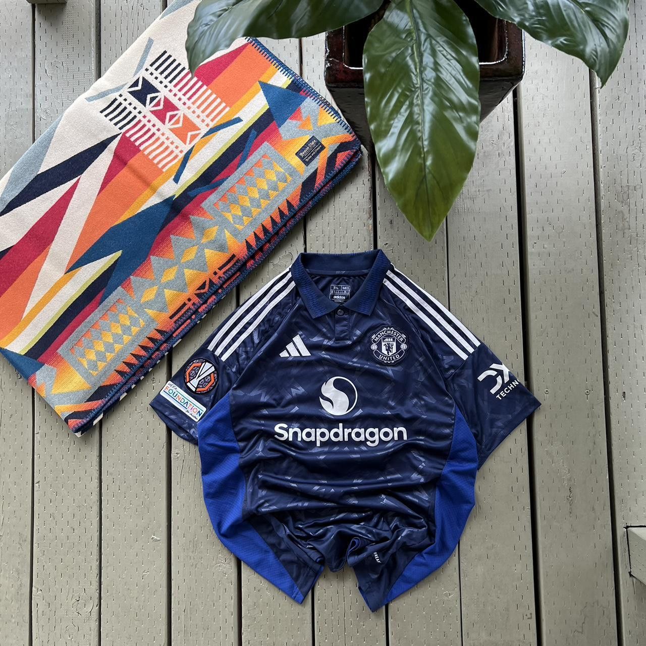 Adidas Manchester United Adidas 2024/25 AWAY jersey GARNACHO 17 Size US XXL / EU 58 / 5 - 2 Thumbnail