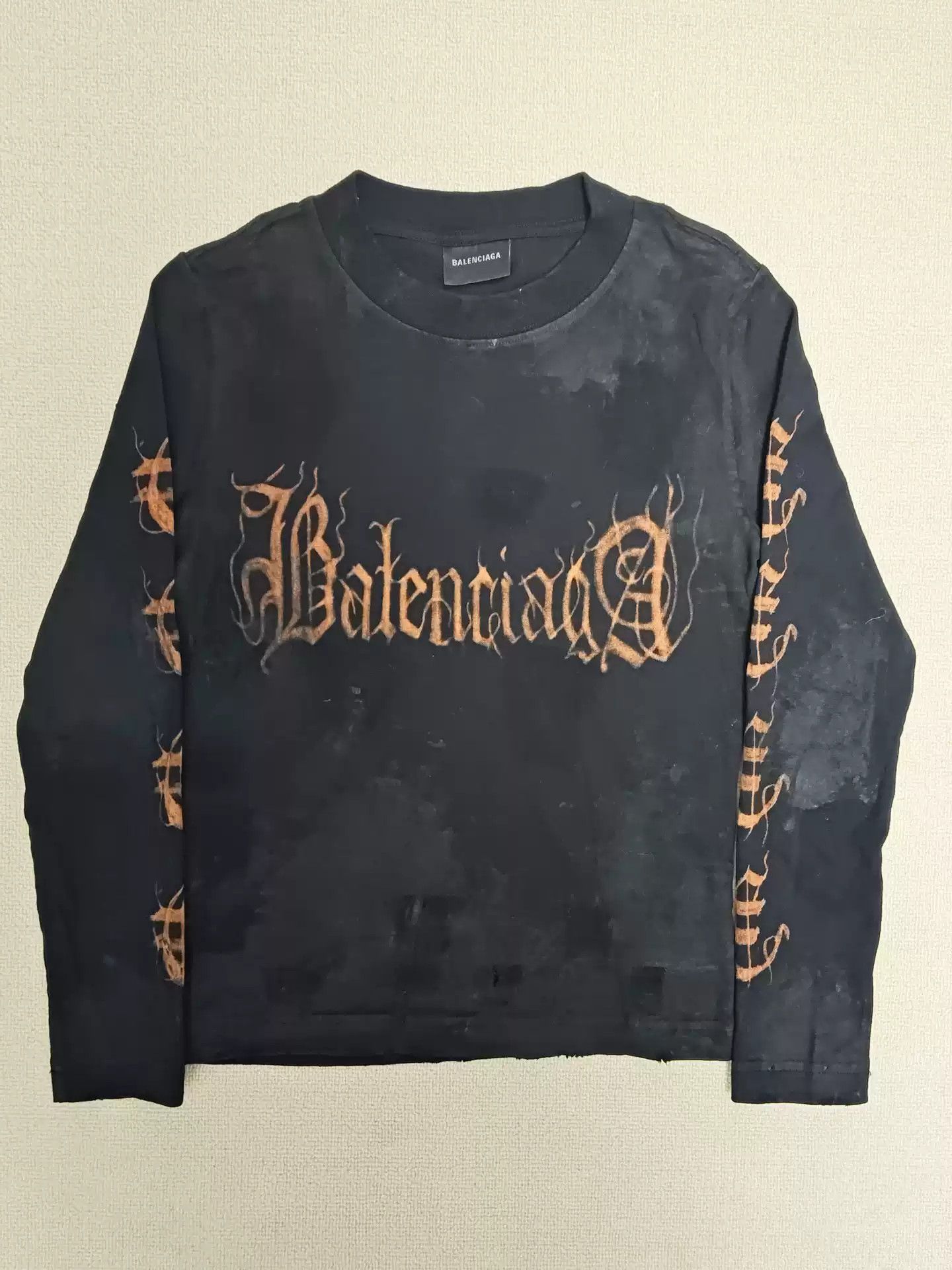 Balenciaga Balenciaga 23fw Mud Stained Sanskrit Damaged Long Sleeve Size US S / EU 44-46 / 1 - 1 Thumbnail