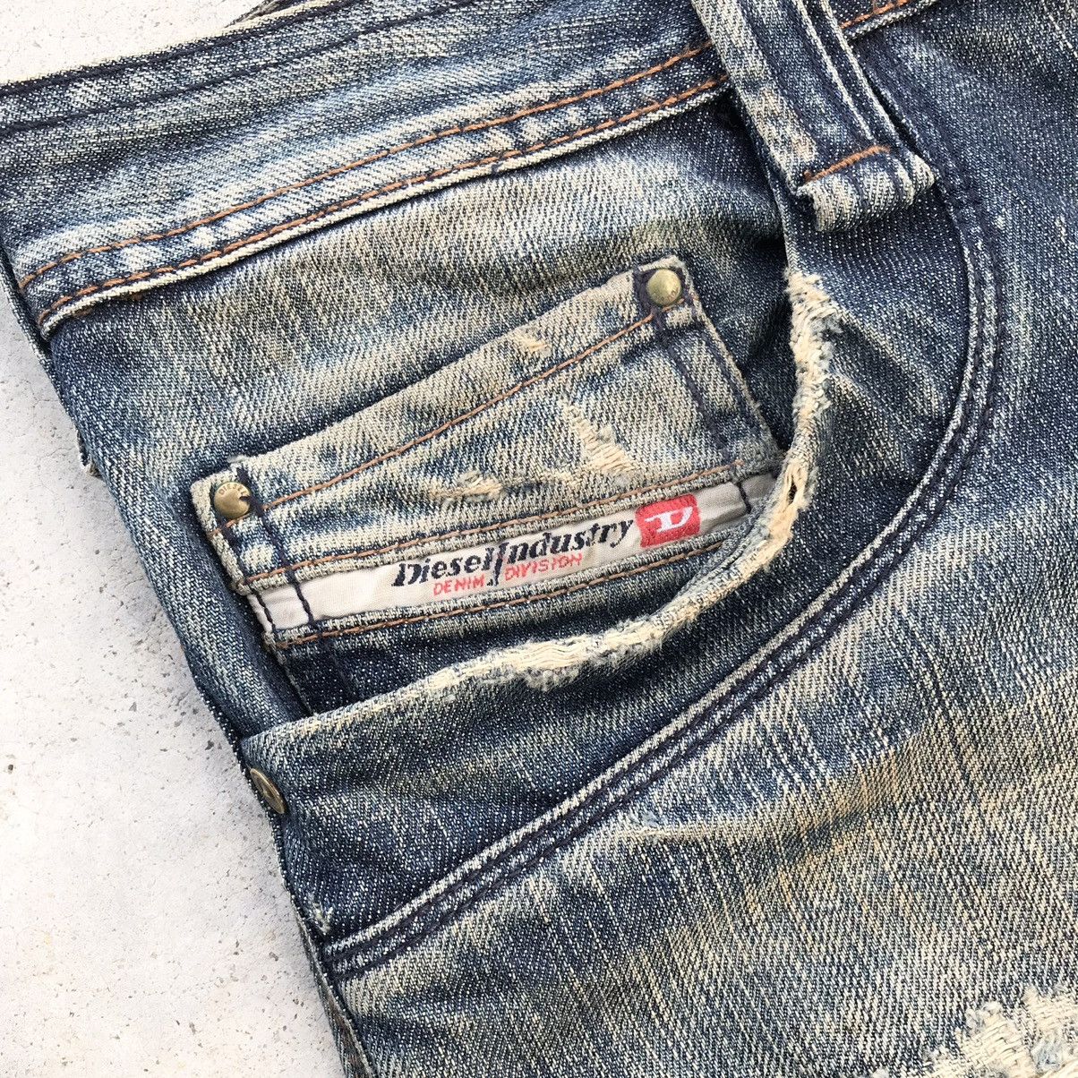 Diesel 2000's Diesel Industry - Timmen Distress Washed Jeans Size US 32 / EU 48 - 11 Thumbnail