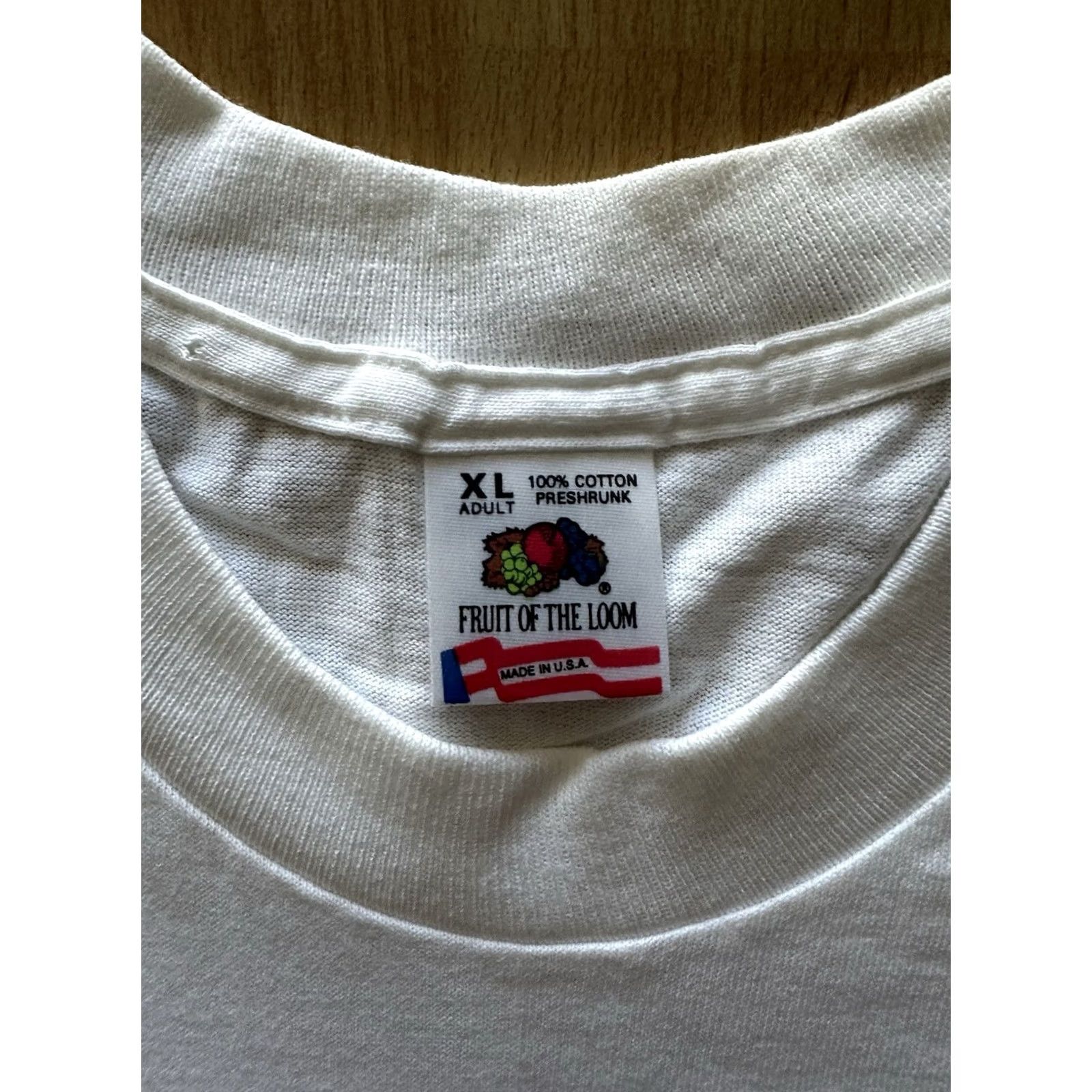 Fruit Of The Loom VINTAGE 90s Fruit of the Loom T-Shirt XL White Crew Neck Short Sleeve Single Stitch NWOT 101 Dalmatians 5 Seconds of Summer A Bug's Life 90s Size US XL / EU 56 / 4 - 3 Thumbnail