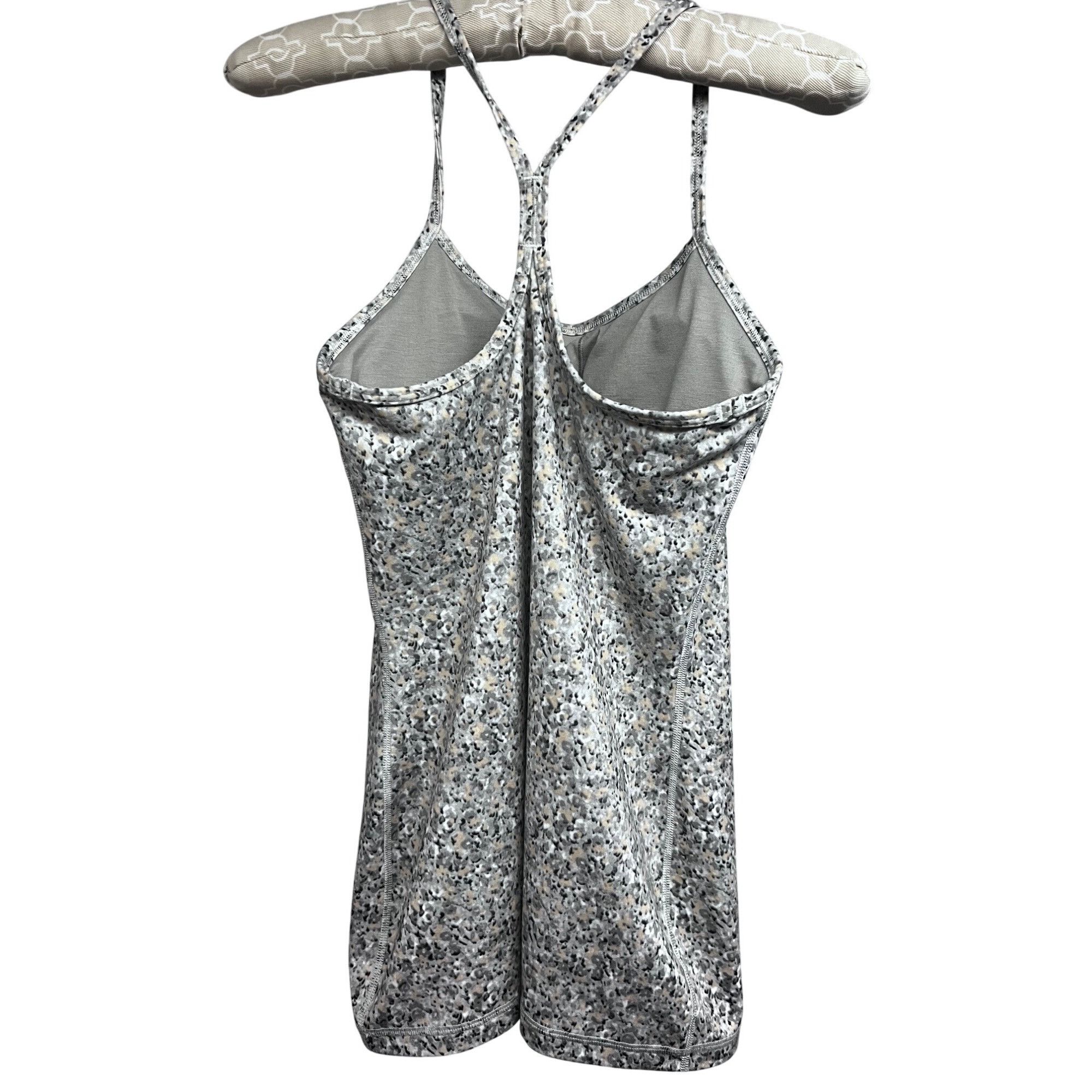 Lululemon Lululemon Power Y Tank Top Gray Speckled Shelf Bra Sz 6 Stre Size M / US 6-8 / IT 42-44 - 5 Thumbnail