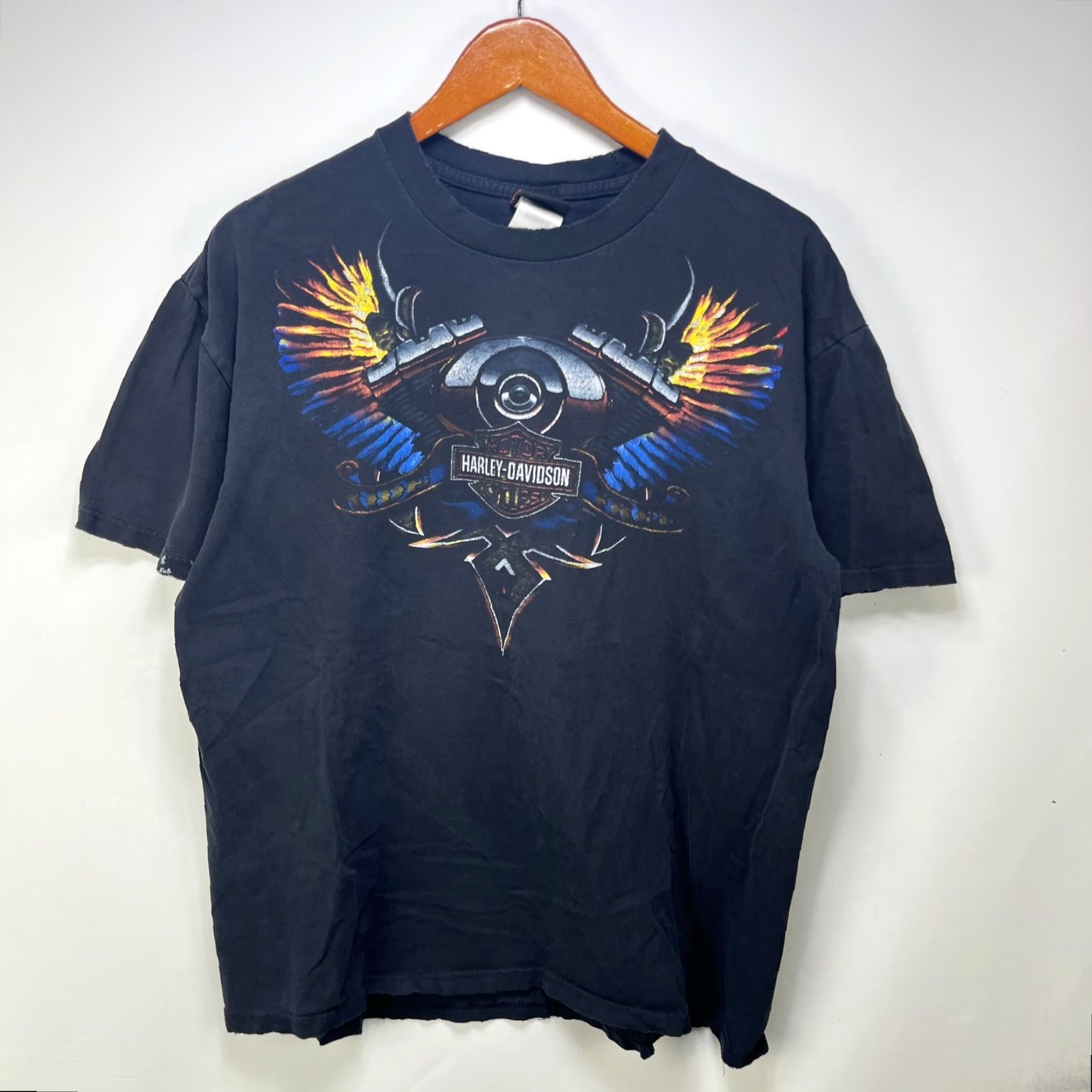 Harley Davidson VINTAGE Harley-Davidson T-Shirt XL Black Crew Neck Short Sleeve Men Regular Cotton Sun Faded Wings Flames 2000s Size US XL / EU 56 / 4 - 2 Thumbnail