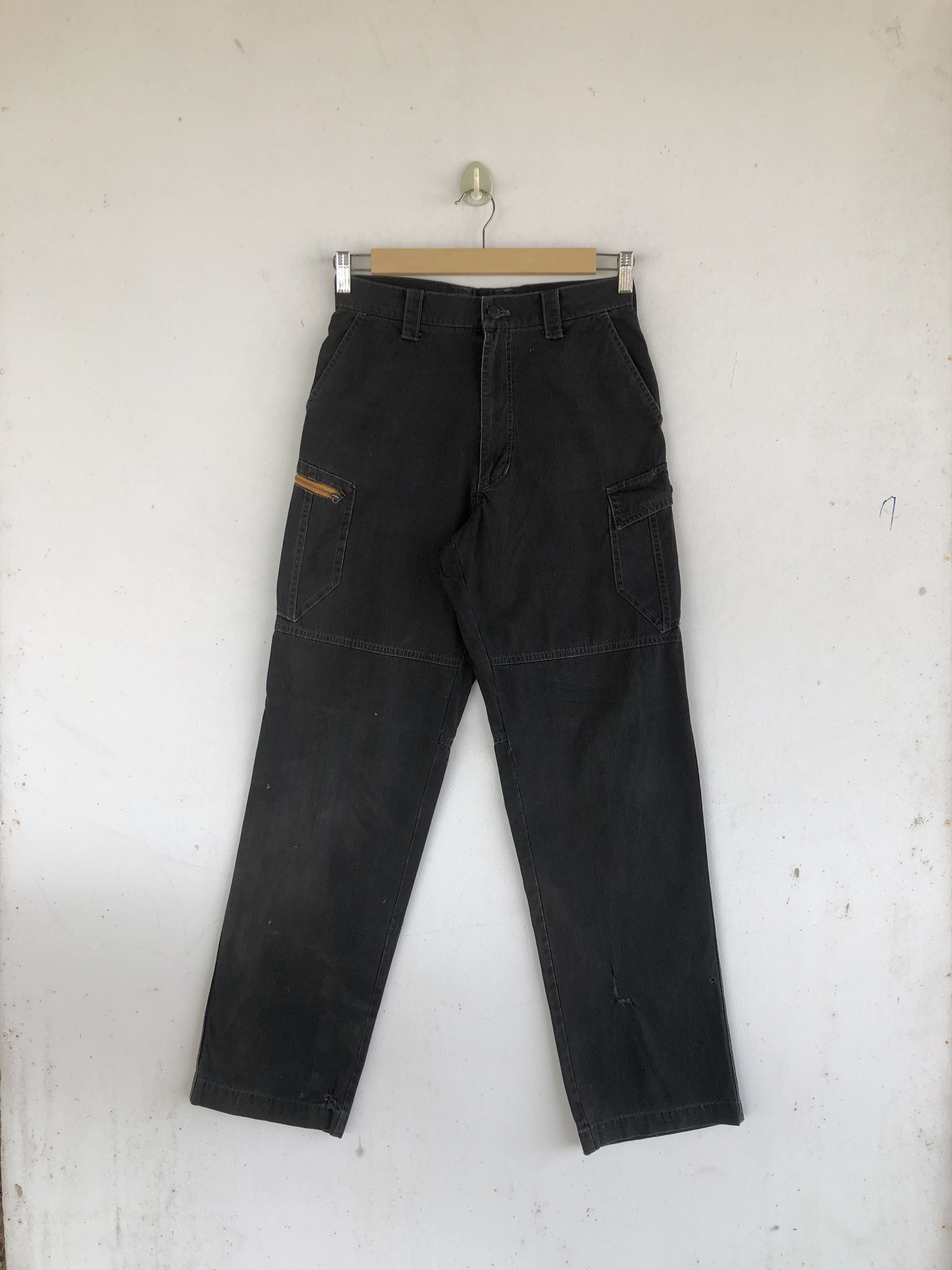 Japanese Brand Vintage Japanese Cargo Pants Multi Pocket Military Trousers Size 26" / US 2 / IT 38 - 1 Thumbnail