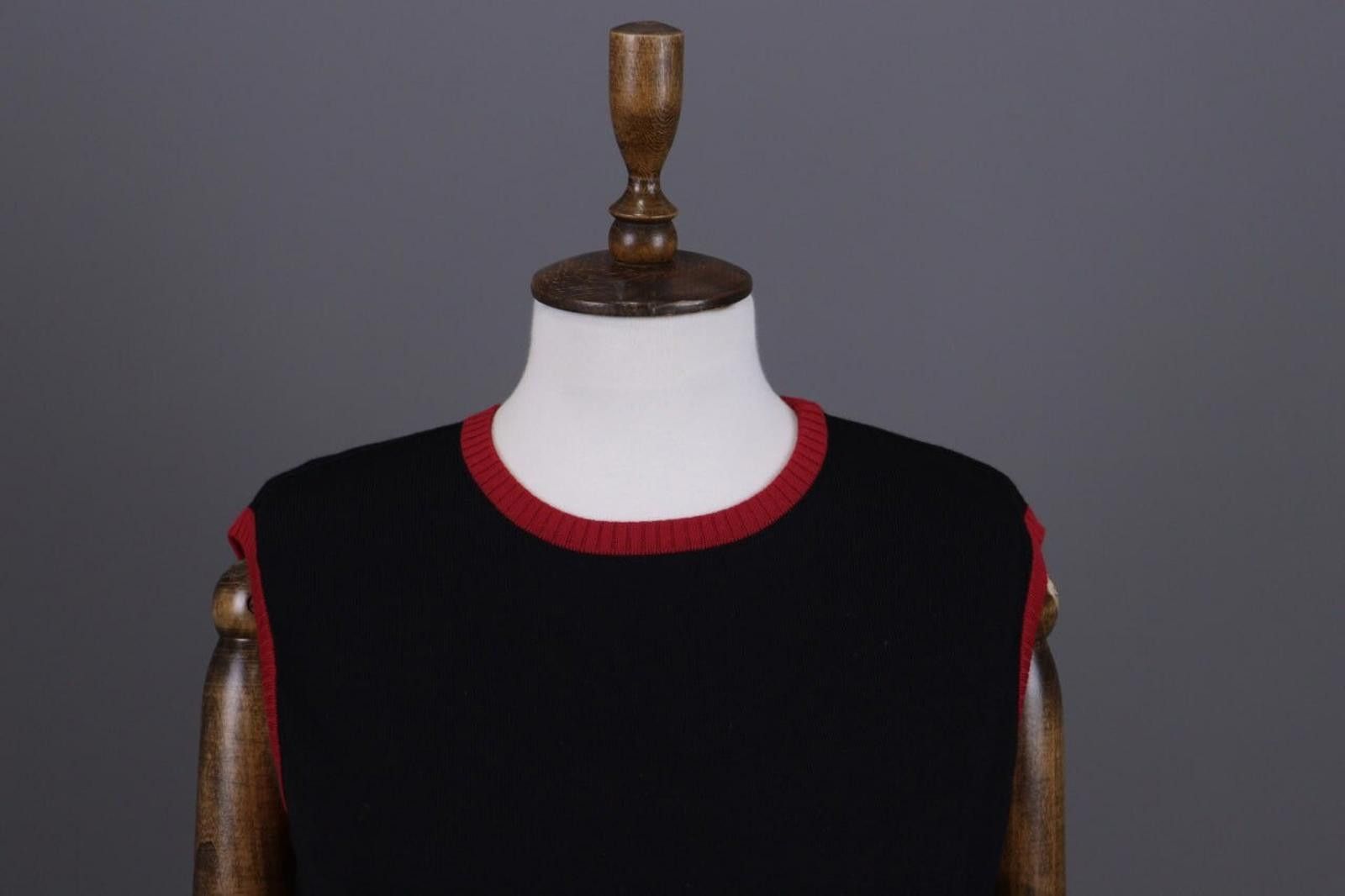 Escada Vintage Escada Black/Red Wool Knit Vest Sweater Size 40 Size M / US 6-8 / IT 42-44 - 2 Thumbnail