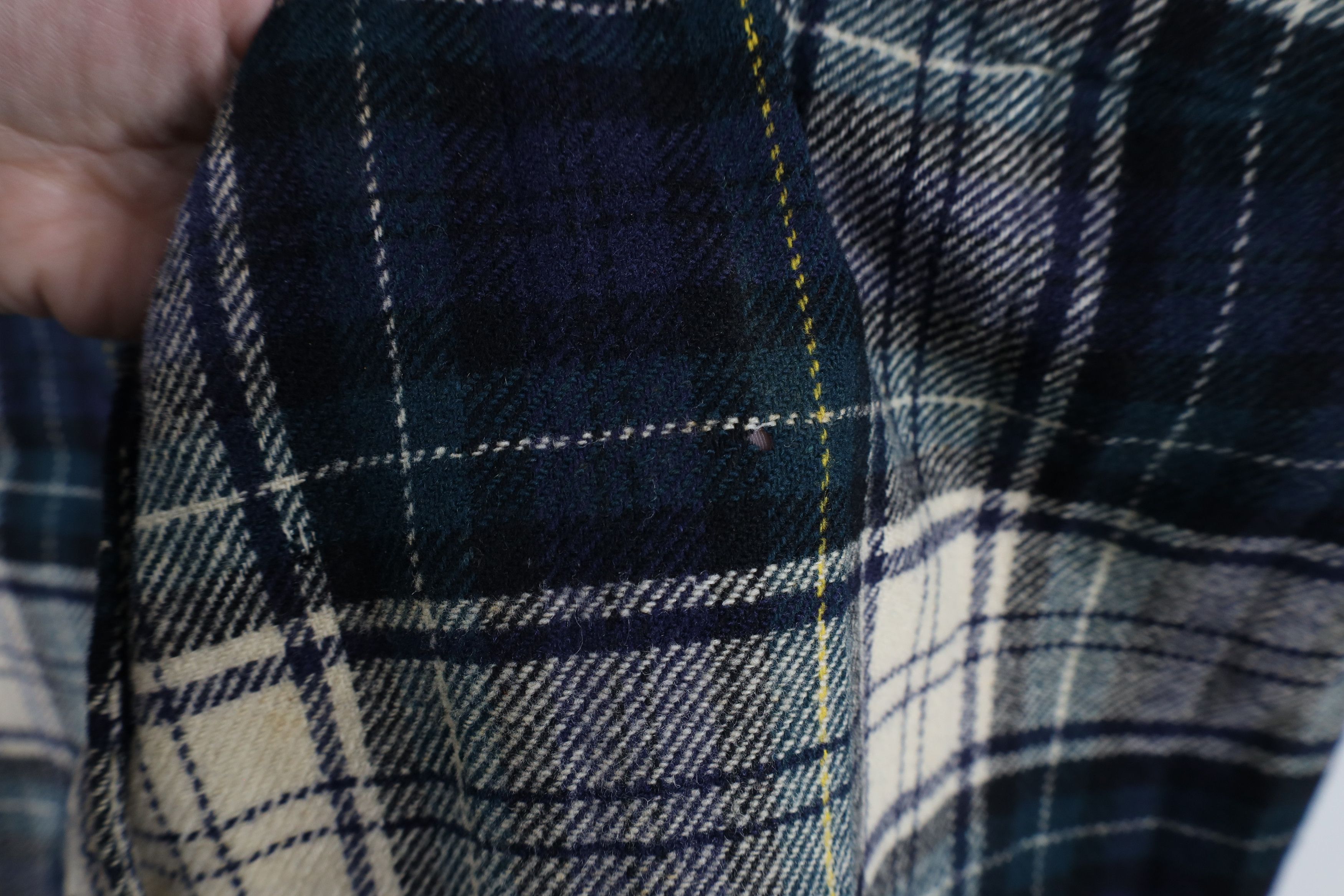 Vintage Vintage 90s Streetwear Wool Button Vest Jacket Plaid Size M / US 6-8 / IT 42-44 - 8 Thumbnail