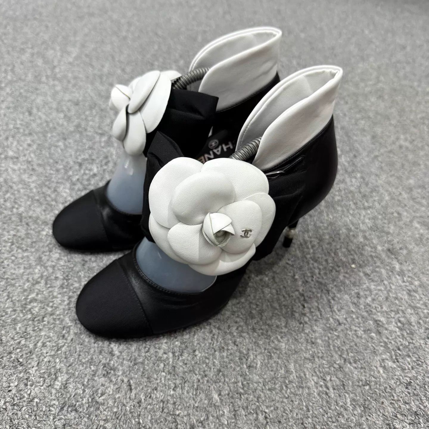 Chanel Chanel Camellia High Heel Sandals Unused 36.5 Size US 6 / IT 36 - 2 Thumbnail