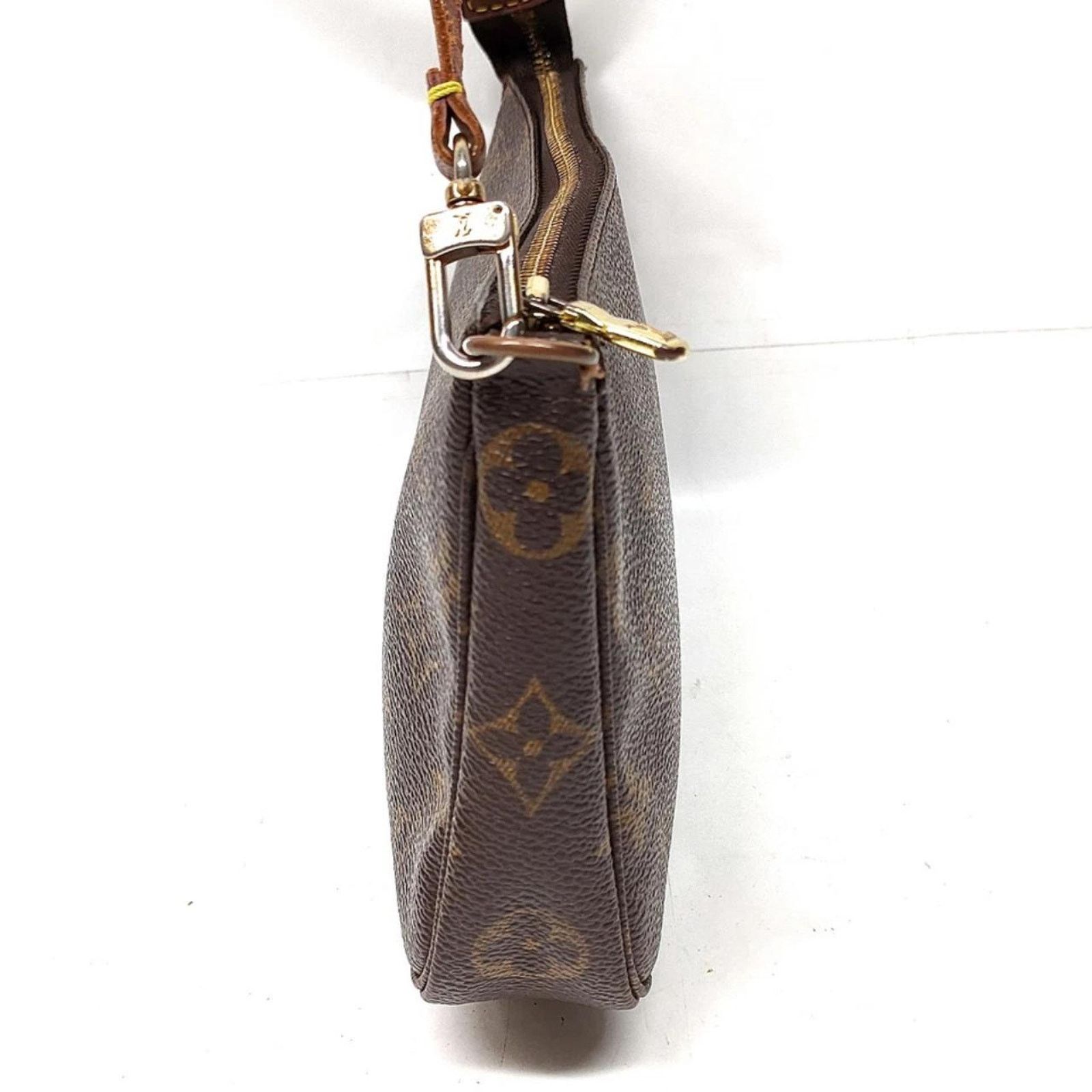 Louis Vuitton Authentic louis vuitton lv m51980 Size ONE SIZE - 3 Thumbnail