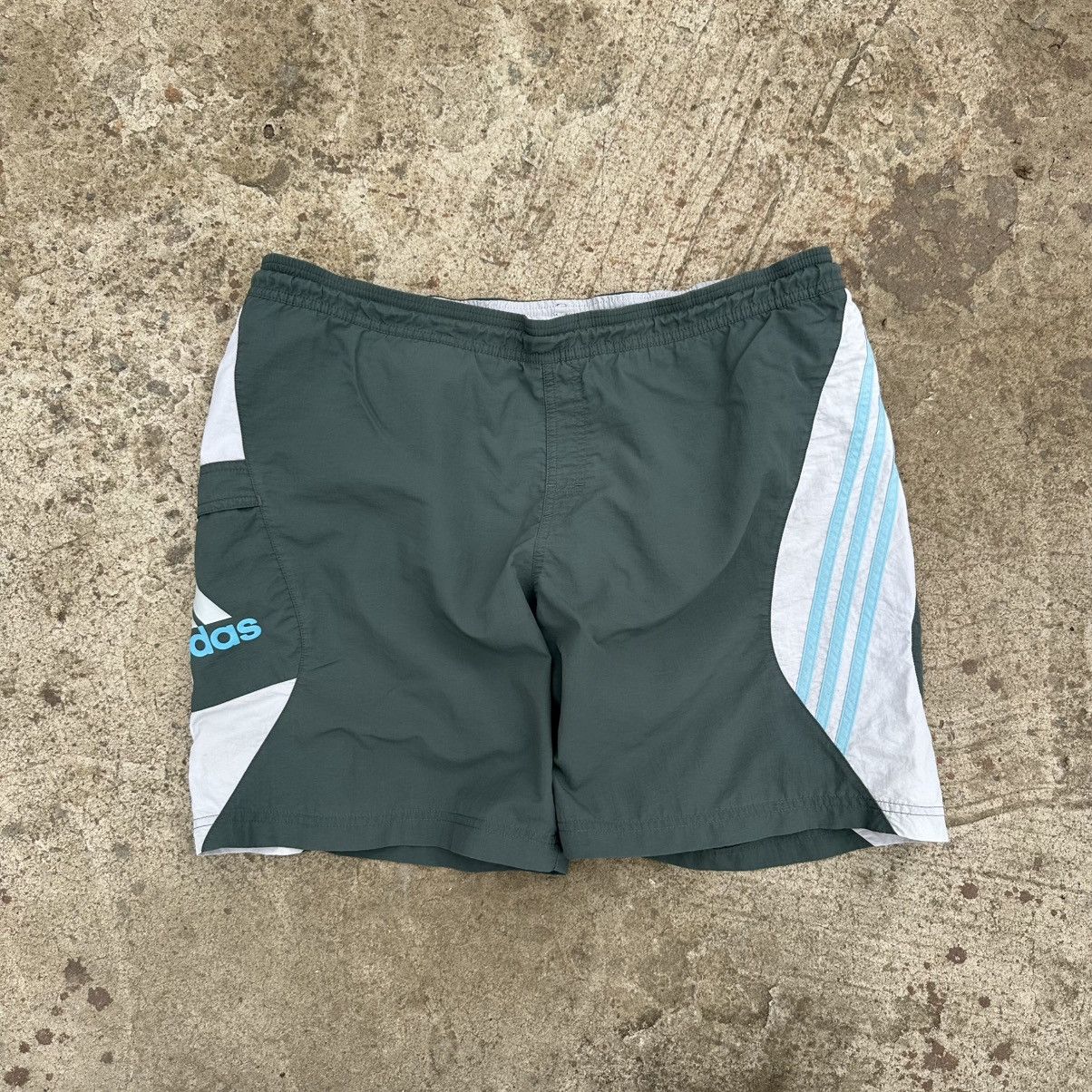 Y/Project Vintage Adidas Shorts Big Logo Multi pocket 00s Y2K Grunge Size US 36 / EU 52 - 2 Thumbnail
