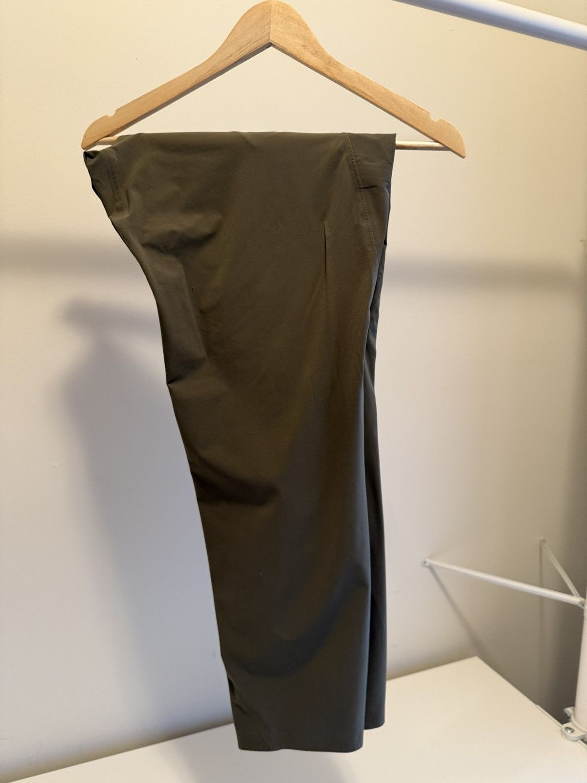 Veilance Secant Comp Track Pant in Olive Size US 32 / EU 48 - 1 Thumbnail