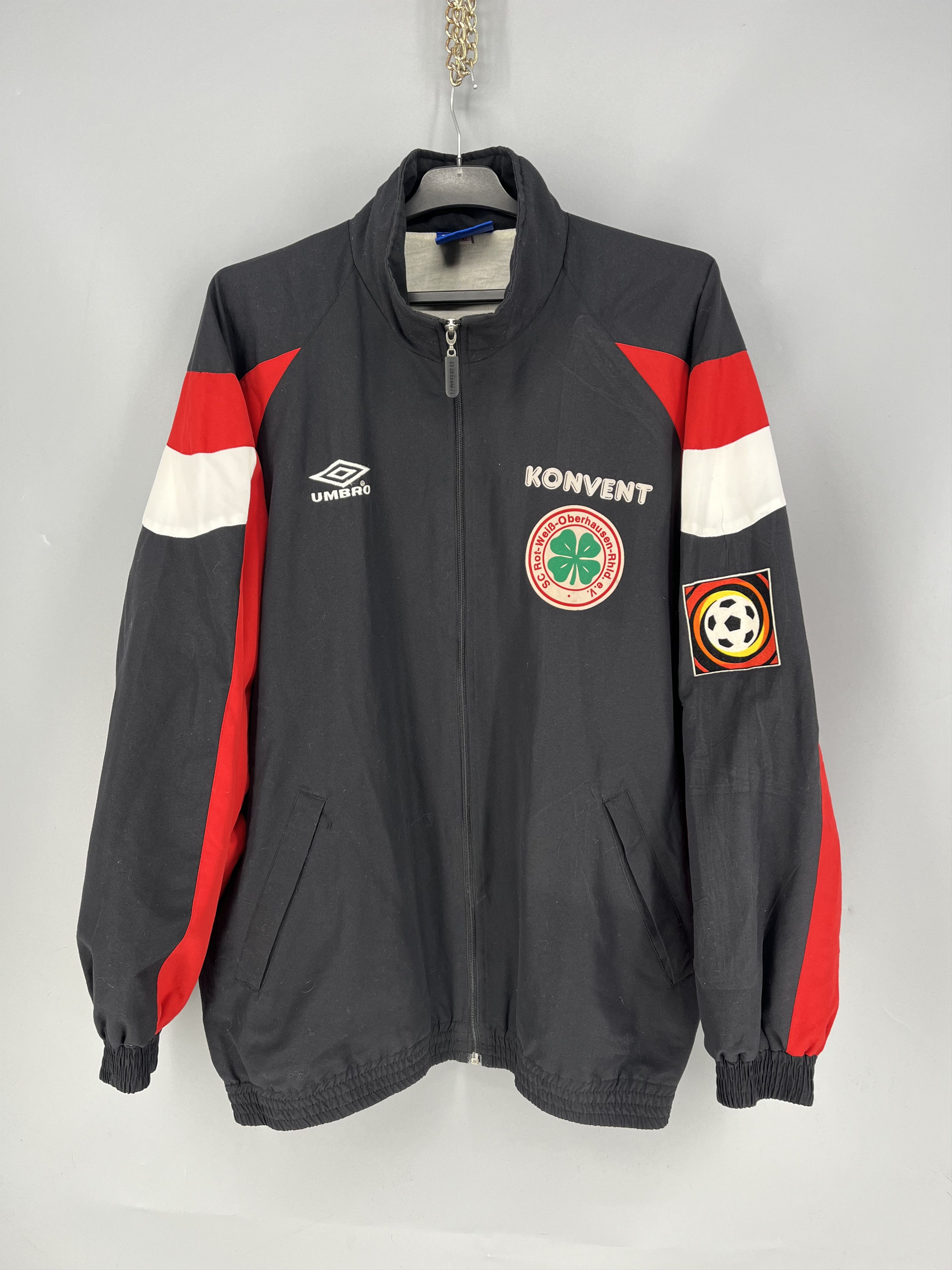 Umbro Umbro RW Oberhausen KONVENT Soccer Track Jacket Black Red XL Size US XL / EU 56 / 4 - 1 Thumbnail