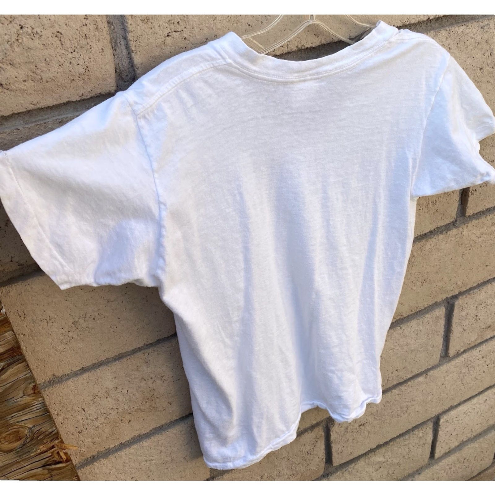 Vintage VINTAGE Two Guys White V-Neck T-Shirt - Shirt - Men M - 100% Cotton - Single Stitch - Made in USA Size US M / EU 48-50 / 2 - 6 Thumbnail