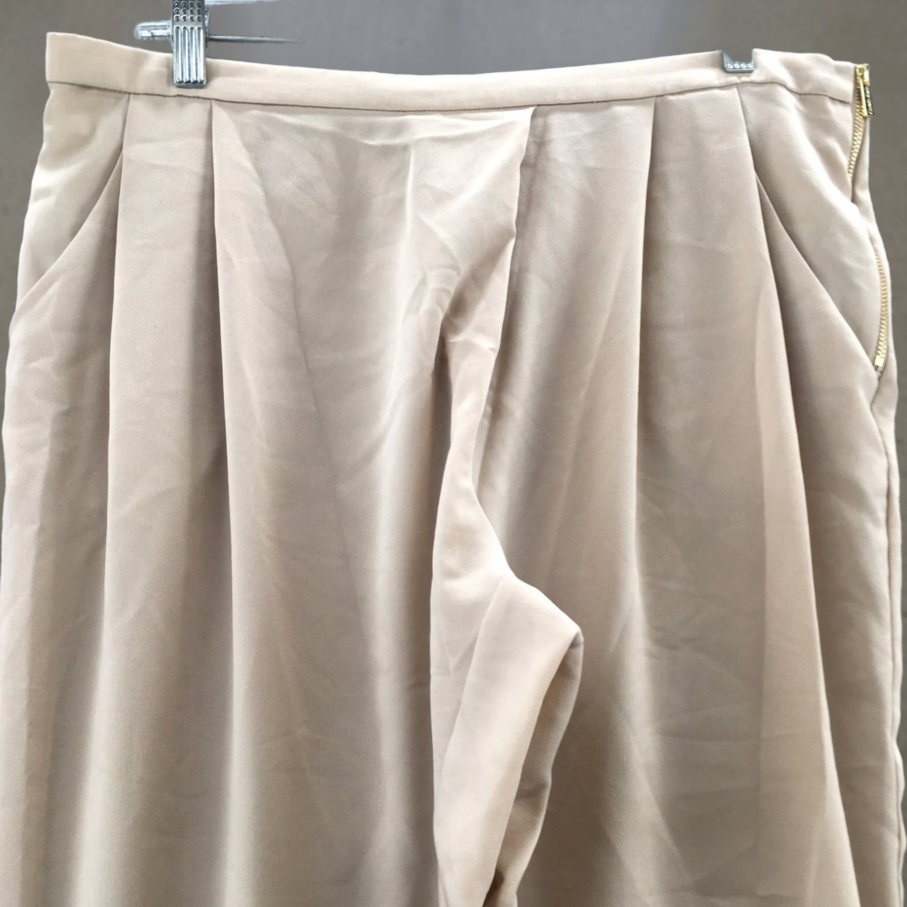 Calvin Klein Calvin Klein Dress Pants Womens Beige Pleated Front Zip Dress Pants Size 24" / US 00 / IT 34 - 1 Thumbnail