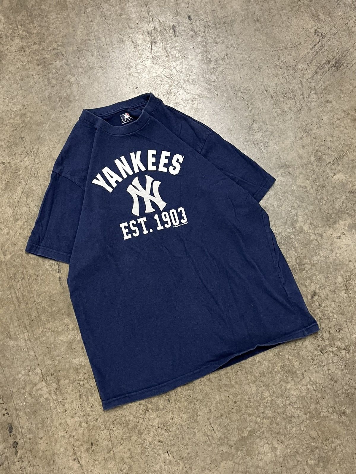 Vintage NY Yankees vintage tee shirt streetwear mlb sports baseball Size US L / EU 52-54 / 3 - 2 Thumbnail