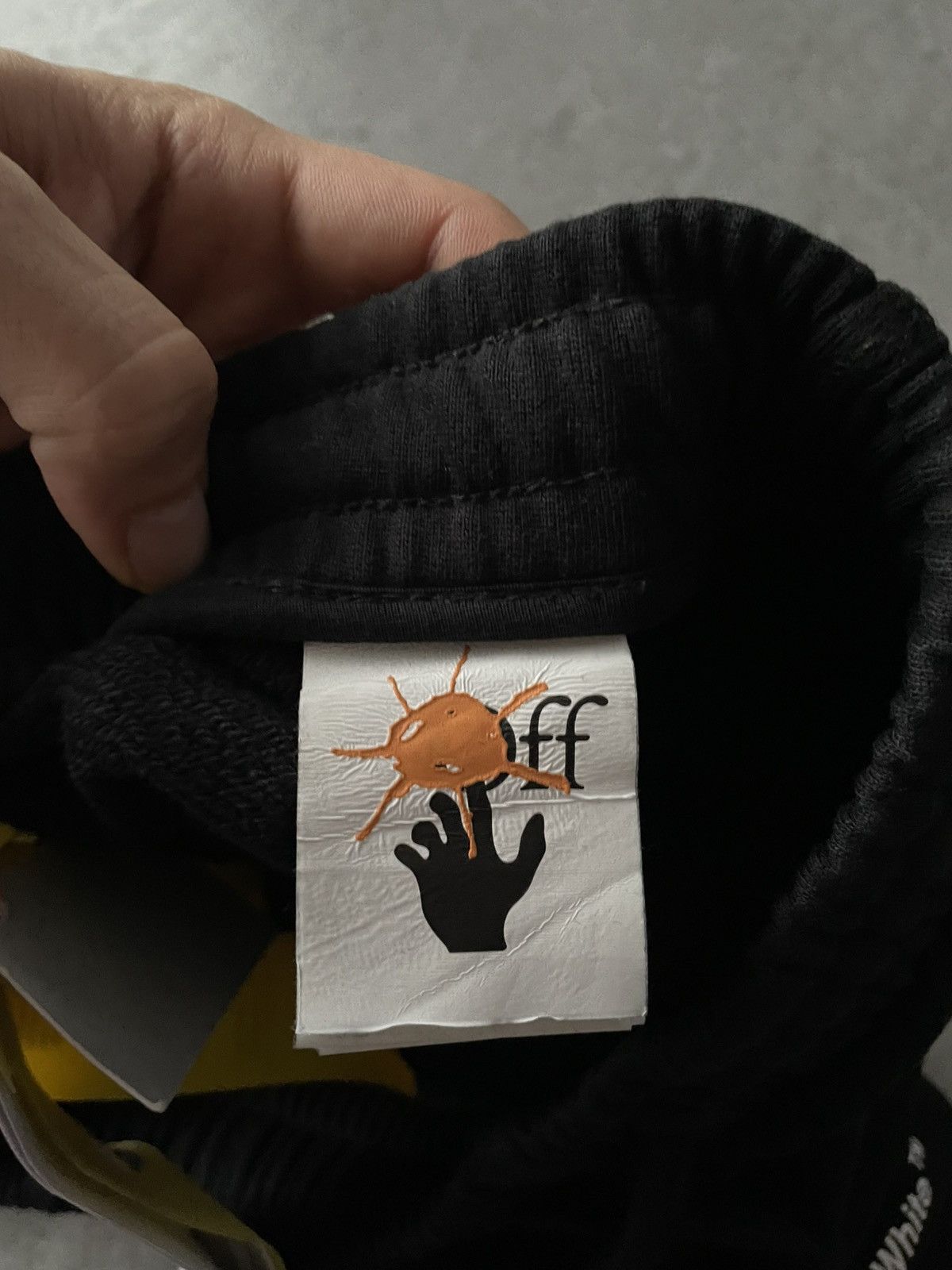 Off-White OFF-WHITE RUBBER ARROW SWEATSHORT⚡️ Size US 28 / EU 44 - 4 Thumbnail