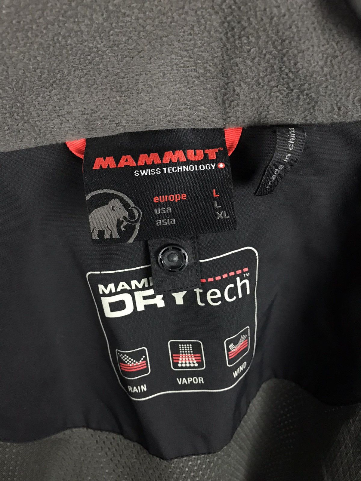 Mammut Men’s L/52,Mammut DryVent Waterproof,Windbreaker Jacket Size US L / EU 52-54 / 3 - 8 Thumbnail