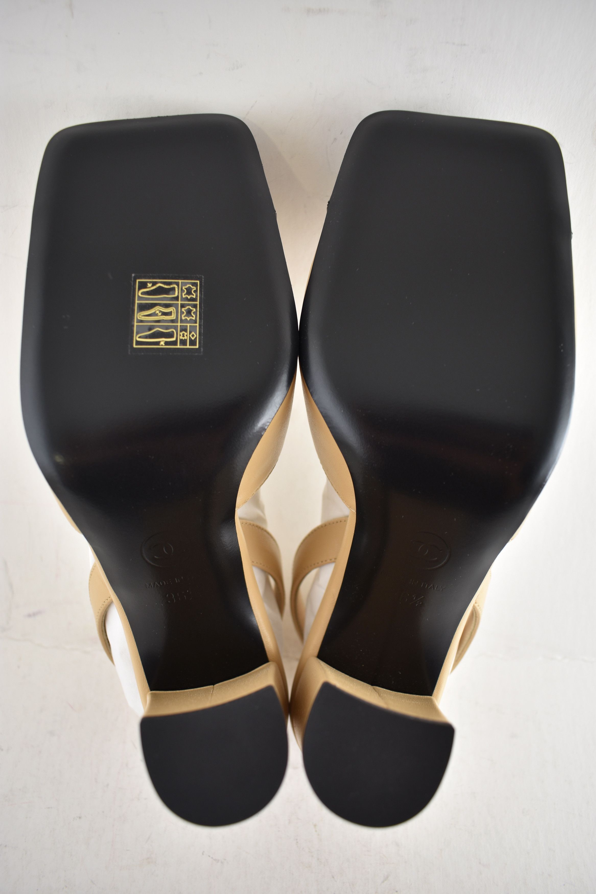Chanel 26S Blazy Black Square Toe CC Slingback Block Heel Pump 36.5 Size US 6.5 / IT 36.5 - 17 Thumbnail