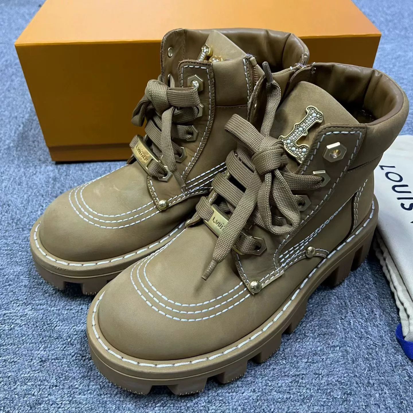 Louis Vuitton Louis Vuitton Brown Boots 9.5 Men Size US 9.5 / EU 42-43 - 1 Thumbnail