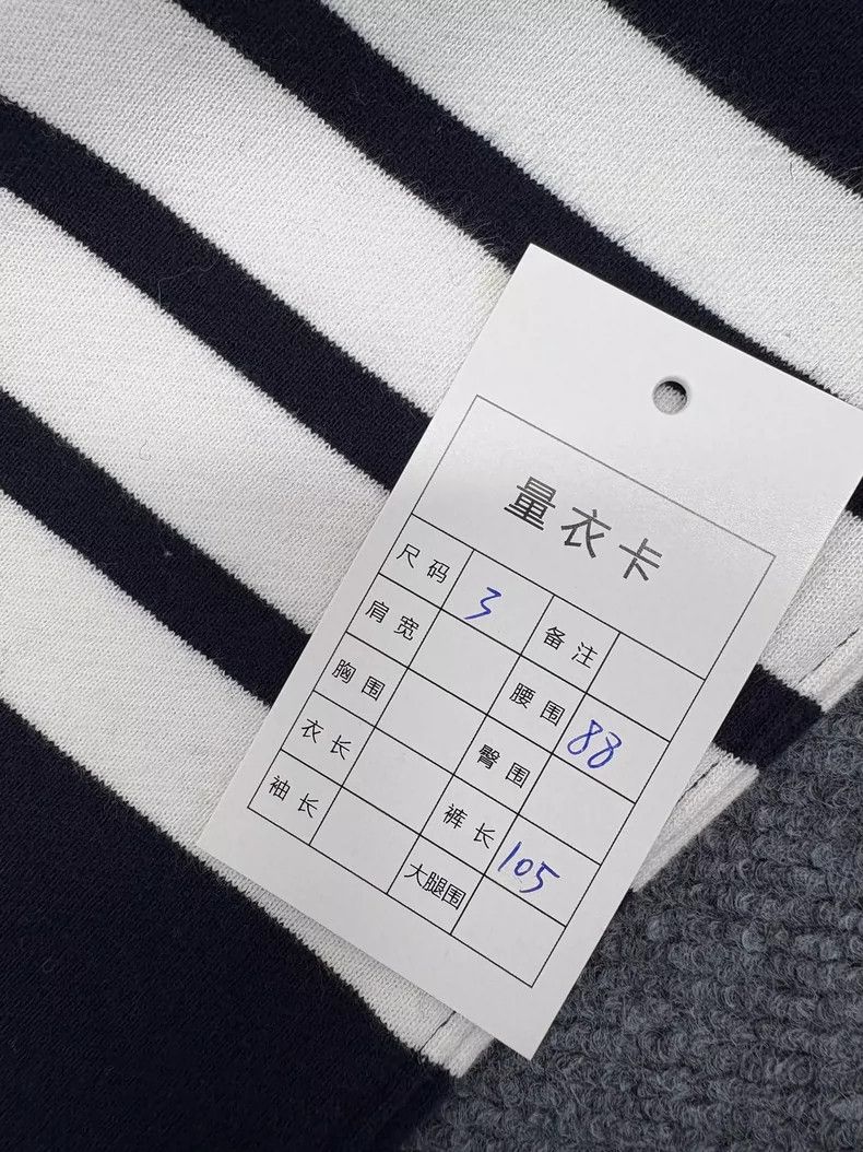 Thom Browne Thom Browne size3 Dark blue trousers with four stripes Size US 27 - 7 Thumbnail