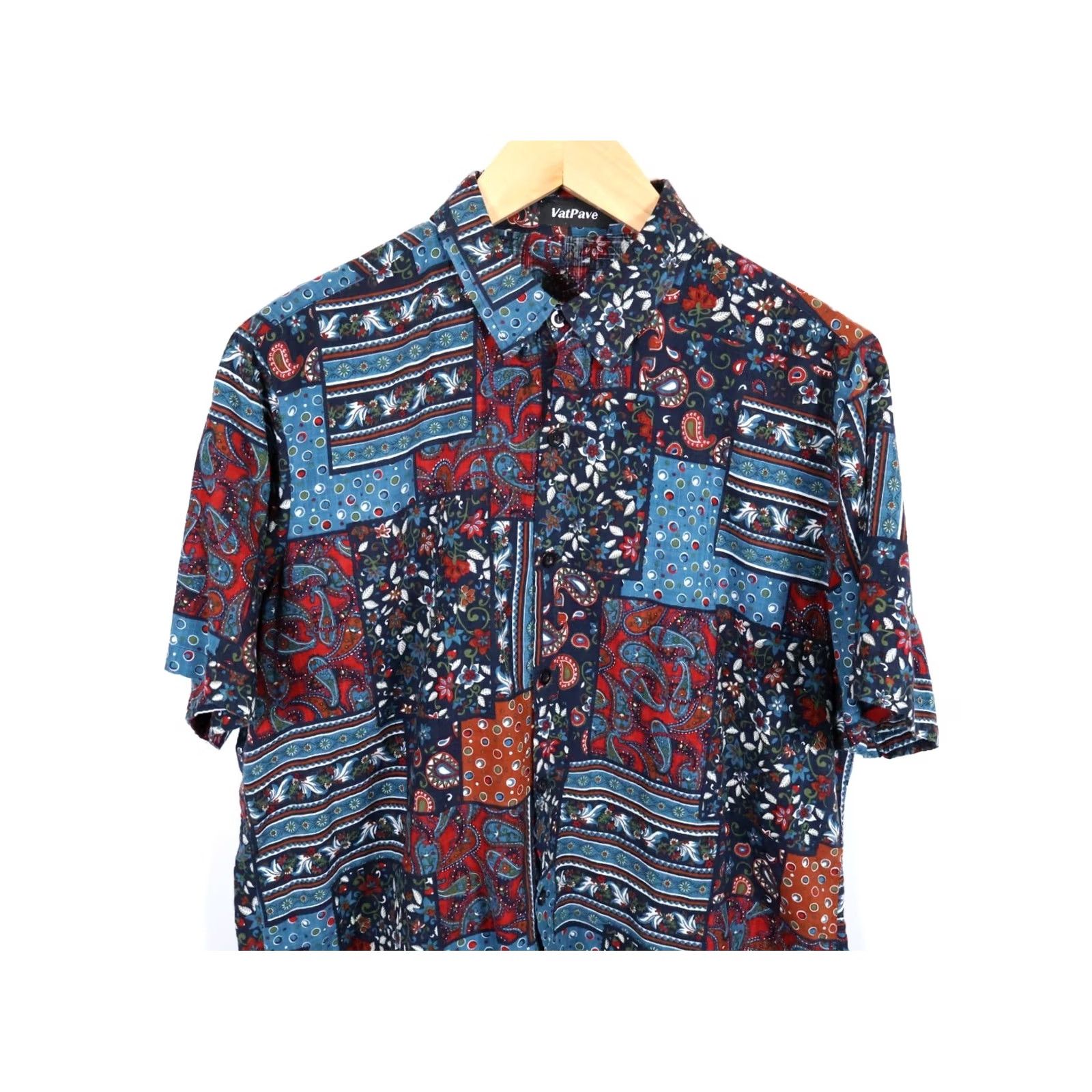 Vintage VatPave Shirt Men XL Red Blue Paisley Patchwork Bandana Cotton Viscose Button-Up Short Sleeve Bohemian Hippie Retro Size US XL / EU 56 / 4 - 4 Thumbnail