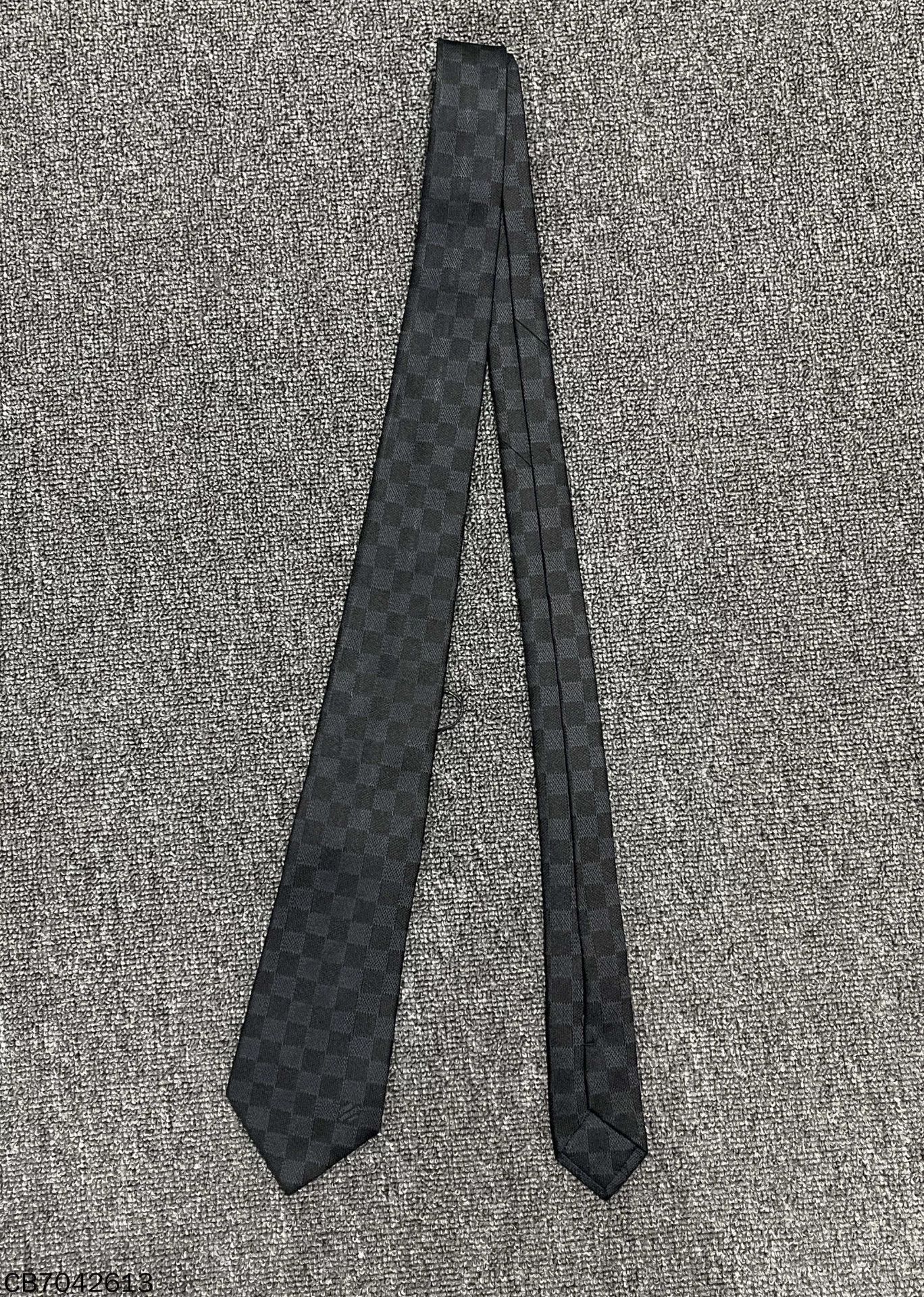 Louis Vuitton LV 99 new silk black tie Size ONE SIZE - 1 Thumbnail