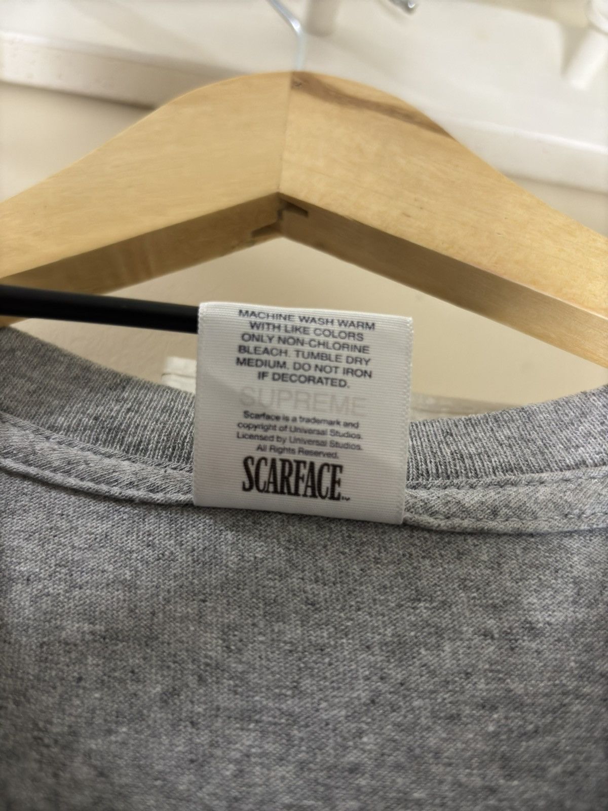 Supreme Supreme x Scarface Shower Tee - Heather Grey FW17 Size US M / EU 48-50 / 2 - 5 Thumbnail