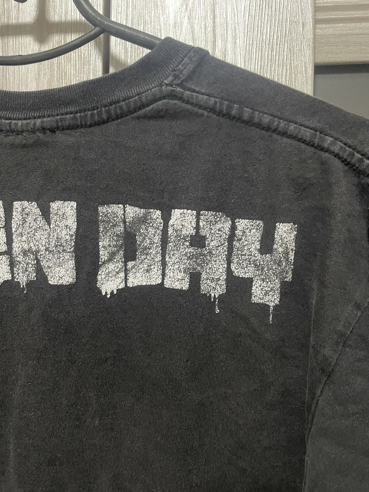 Band Tees × Vintage Vintage 2000s Green Day 21st Century Breakdown Faded T Shirt Size US XL / EU 56 / 4 - 10 Thumbnail