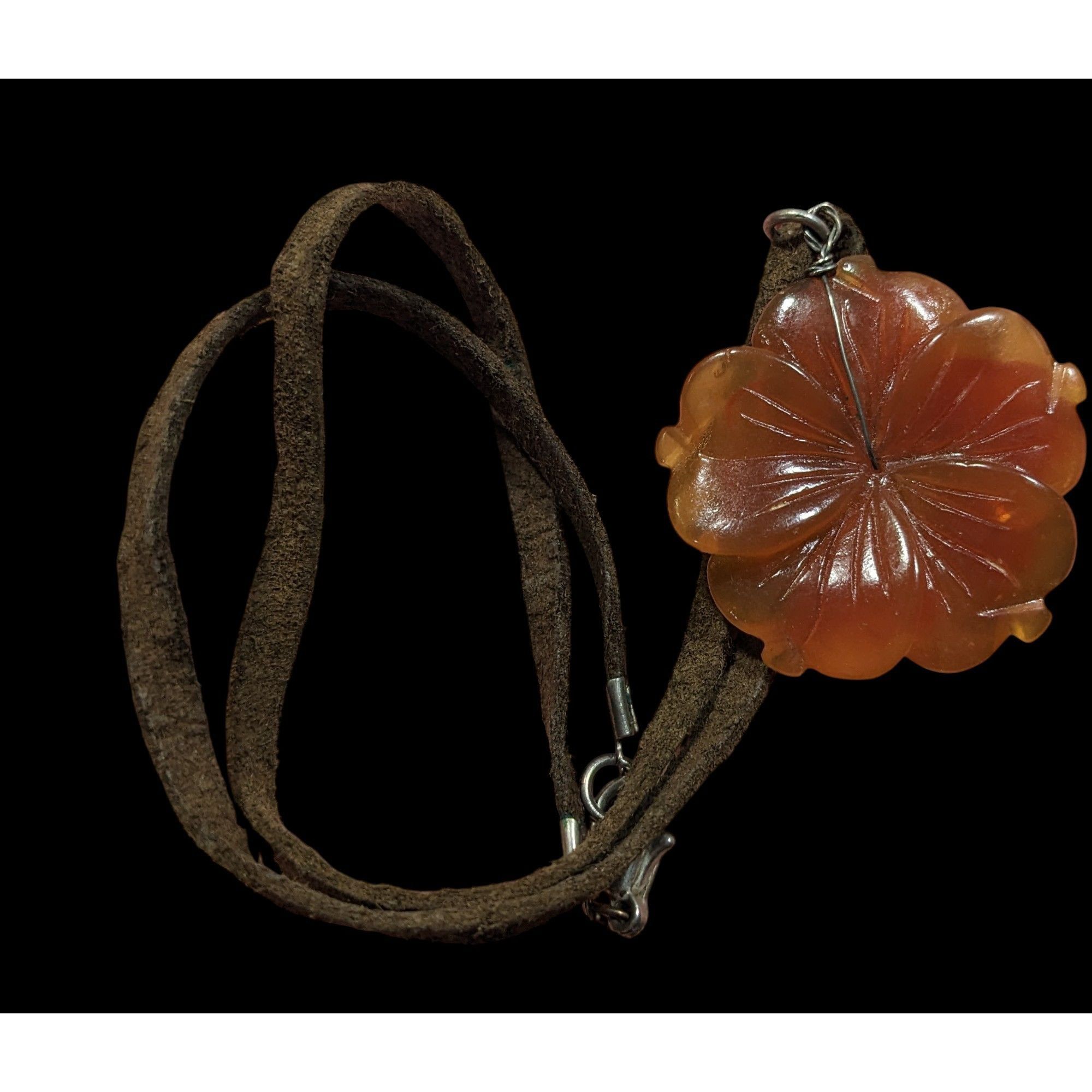 Other Vintage Carved Orange Stone Flower Pendant Necklace Size ONE SIZE - 3 Thumbnail