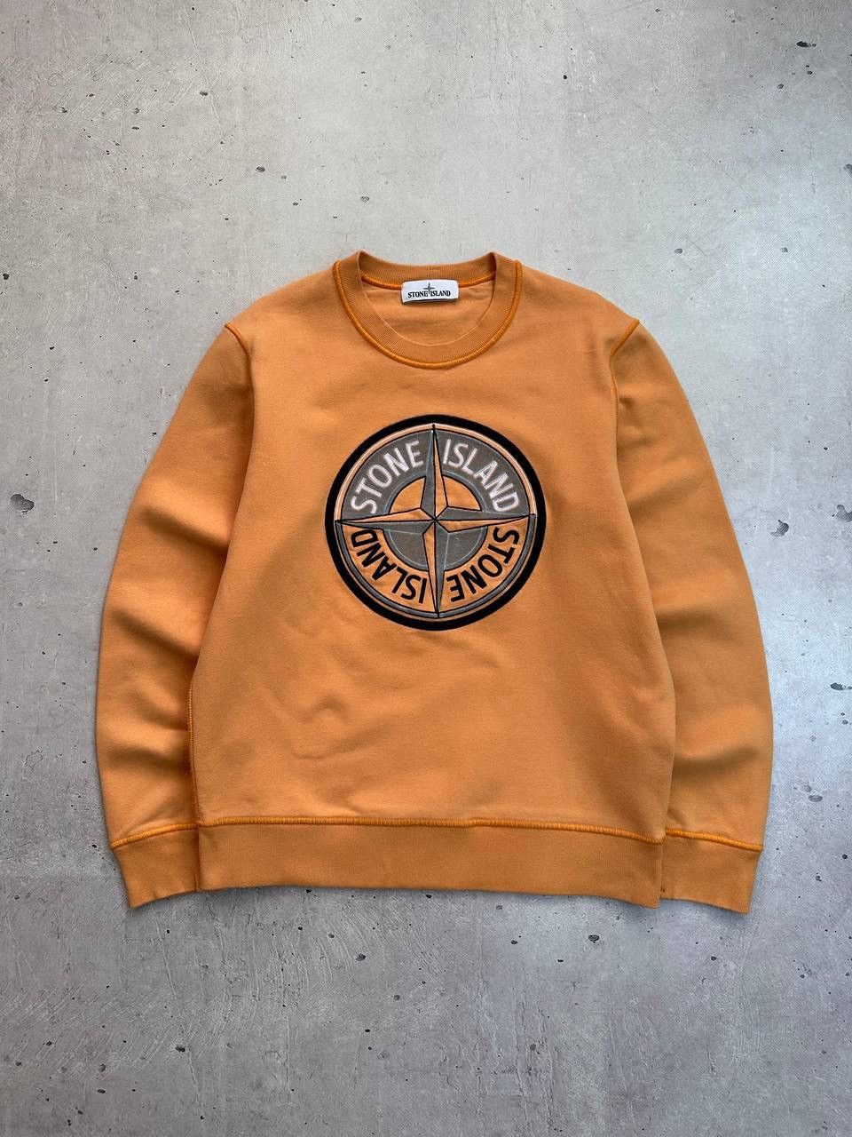 Stone Island Stone Island Compass Logo Sweatshirt Orange Crewneck Size M Size US M / EU 48-50 / 2 - 1 Thumbnail