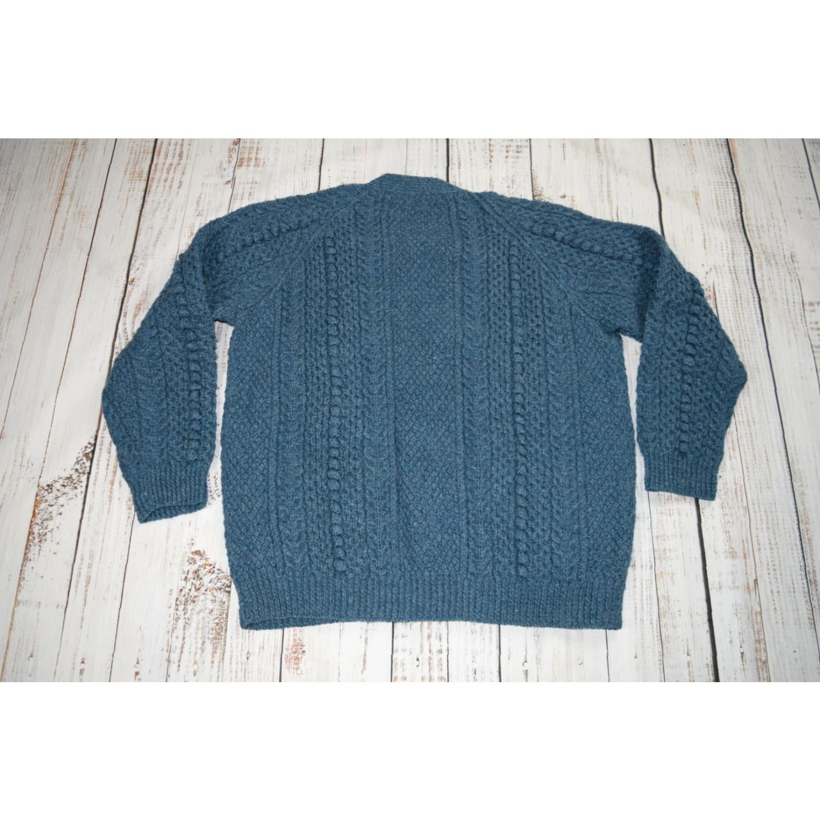 Annex VINTAGE Anne Daly Ireland Cardigan Blue Teal 2XL Wool Chunky-Knit Buttoned Women’s Knit Sweater 90s Ireland Theme Women's Size 2XL Blue Teal Cardigan Size XXL / US 16-18 / IT 52-54 - 6 Thumbnail