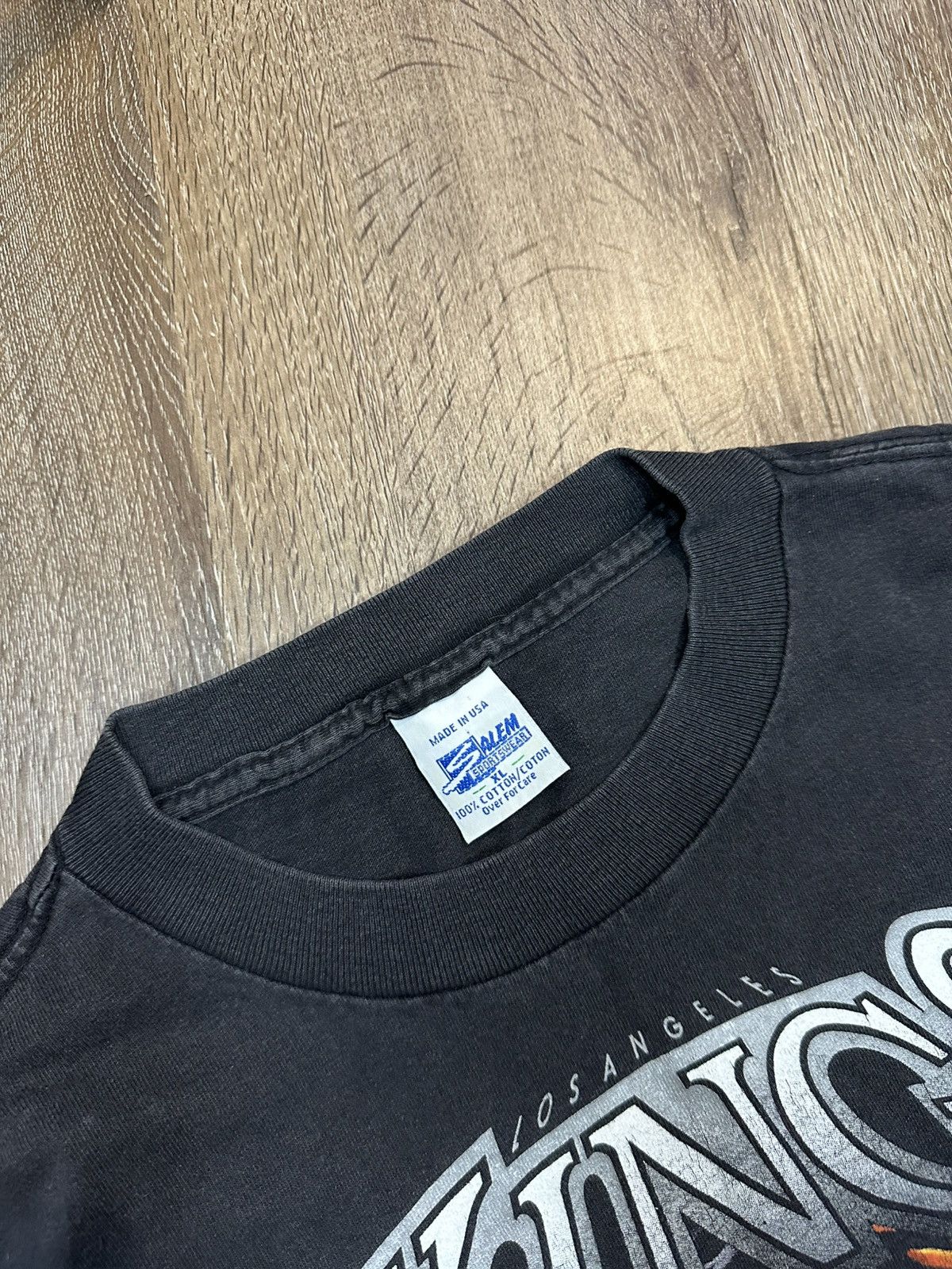 Salem Sportswear Archive 1993 Salem Los Angeles King Hockey Faded T-Shirt Size US XL / EU 56 / 4 - 7 Thumbnail