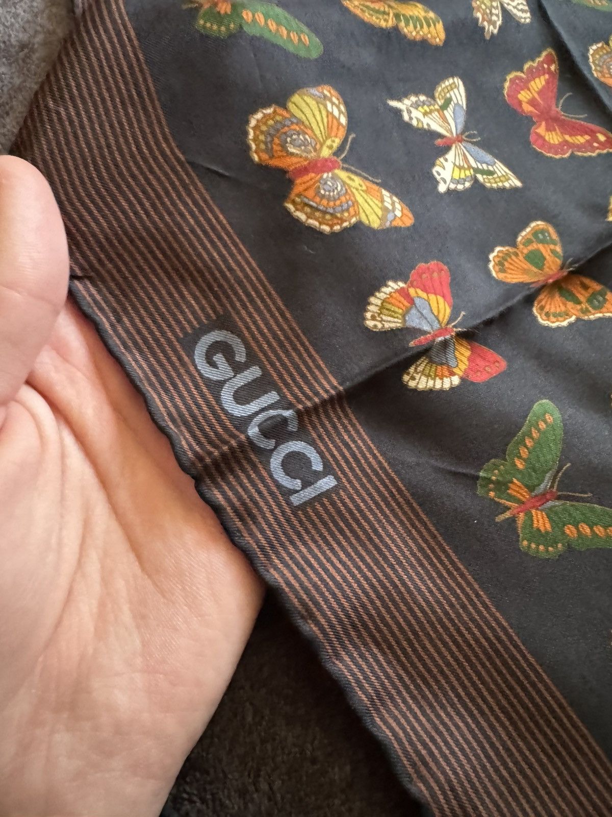 Gucci Gucci Foulard Gucci Farfalle, V. Accornero 1981 RARE Size ONE SIZE - 12 Thumbnail