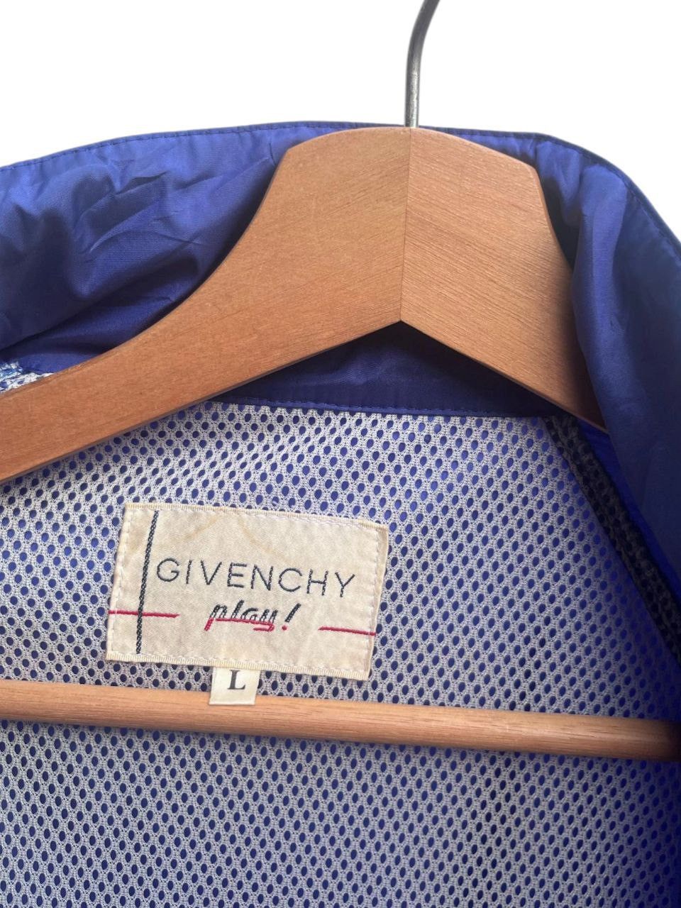 Givenchy Vintage Givenchy Play! Small 4G Logo Windbreaker Size US L / EU 52-54 / 3 - 10 Thumbnail