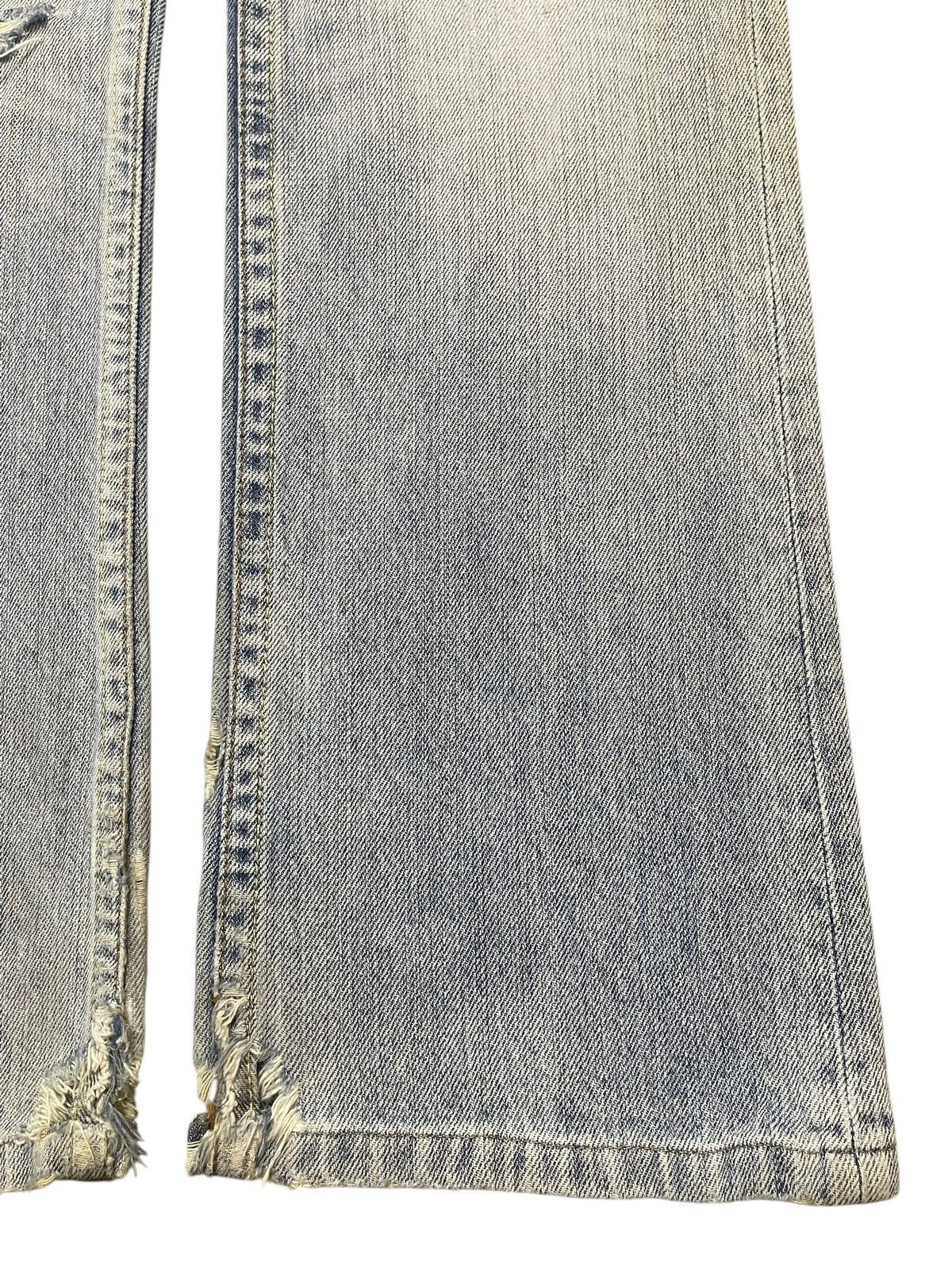Levi's Vintage Levis Blue Wash Distressed Wide Leg Jeans Size US 31 - 8 Thumbnail