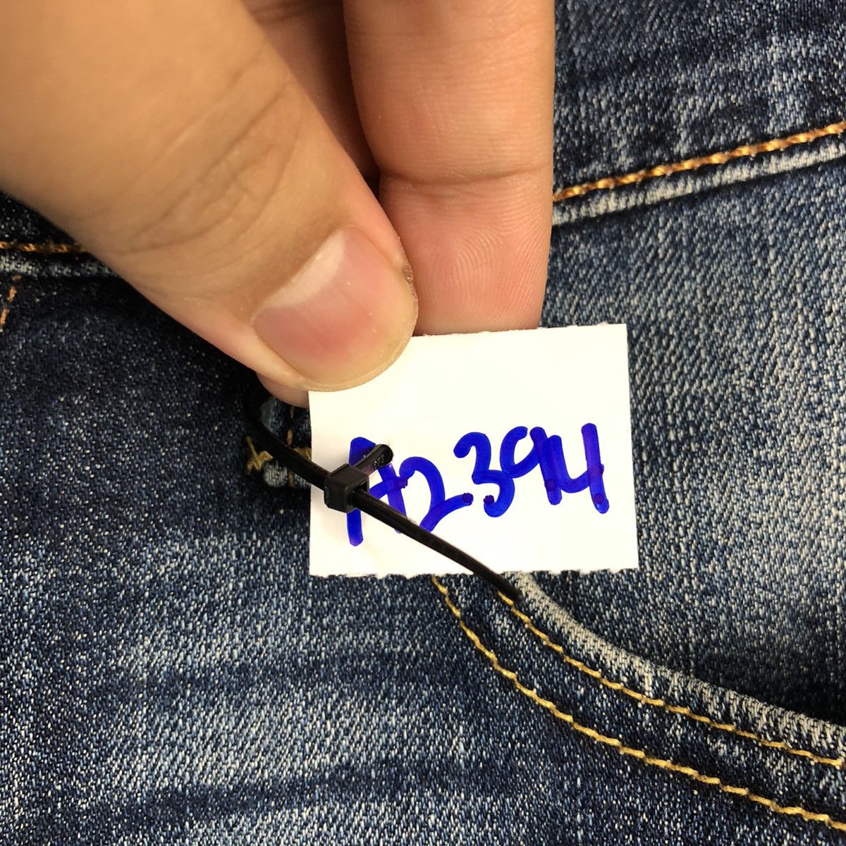 Levi's 513 Levis vintage faded Blue jeans Denim Pants #A2394 Size US 31 - 14 Thumbnail