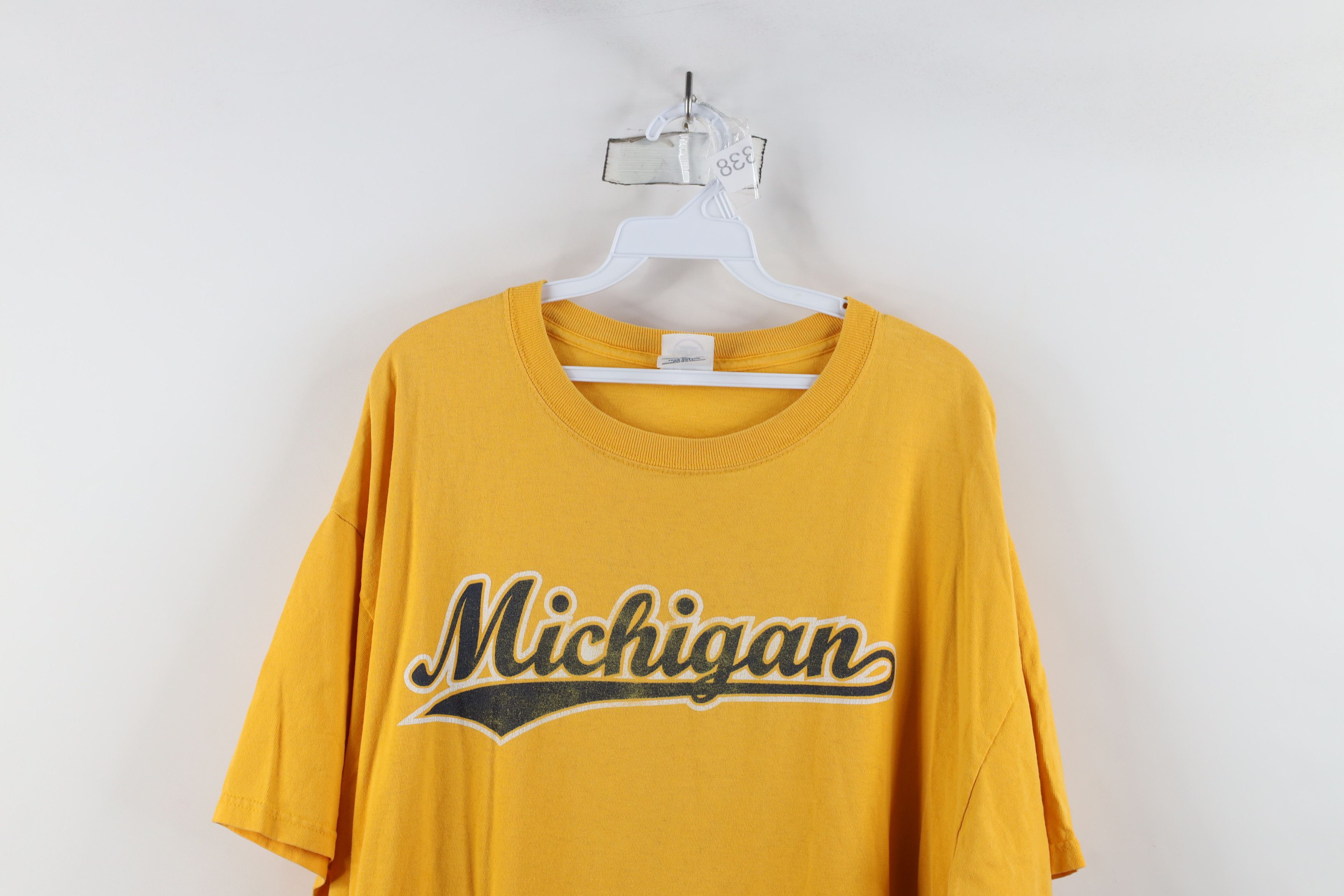 Vintage Vintage 90s Spell Out Script University of Michigan T-Shirt Size US XL / EU 56 / 4 - 2 Thumbnail
