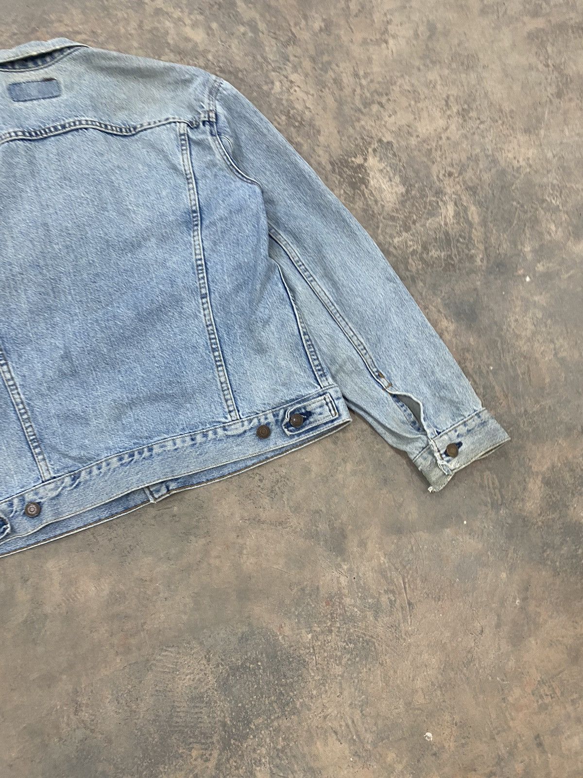 Levi's 1990s LEVIS TYPE 3 TRUCKER JACKET DENIM Size US M / EU 48-50 / 2 - 15 Thumbnail