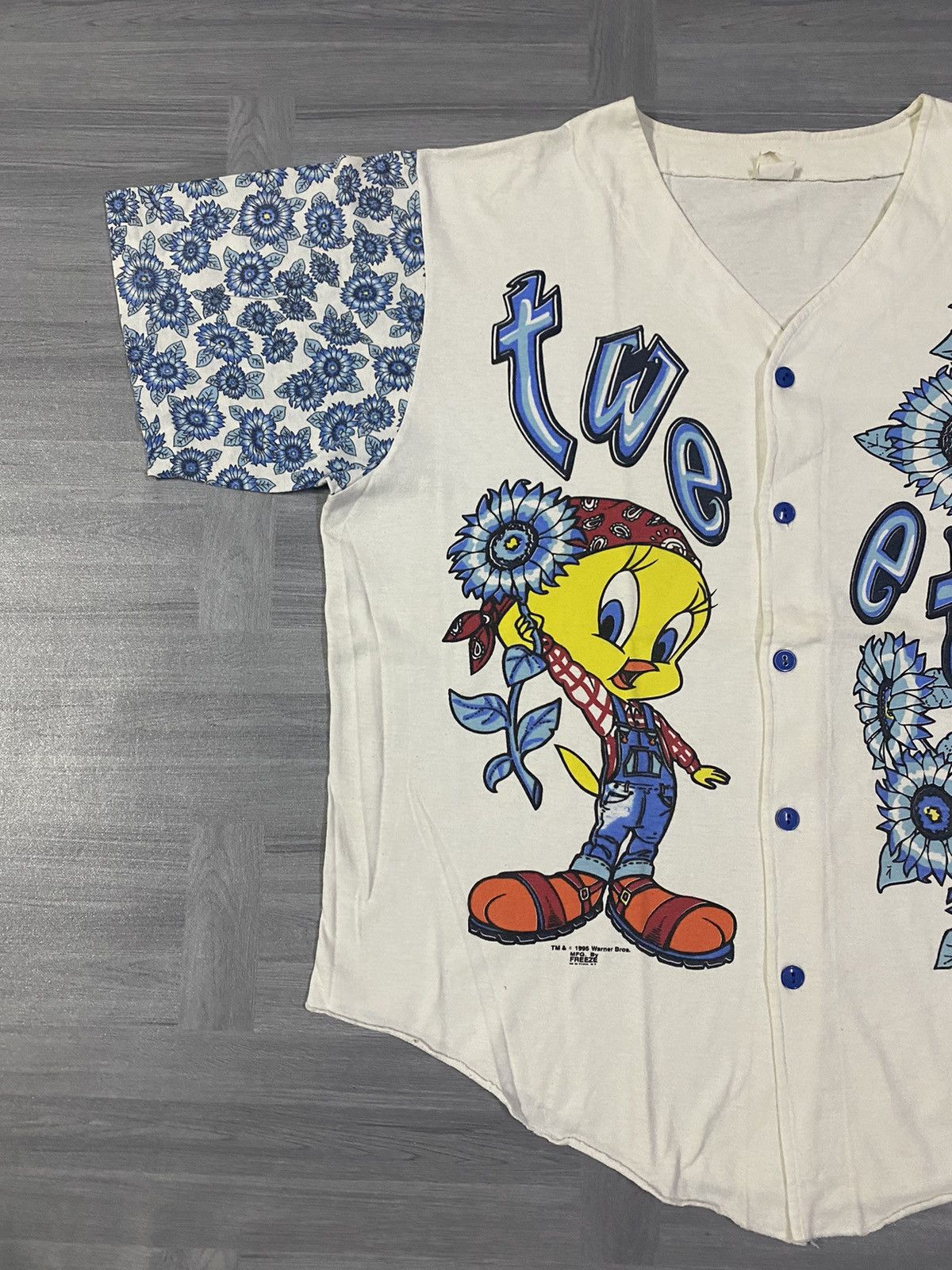 Cartoon Network Vintage 90s Looney Tunes Tweety Ditsy Flora Cartoon Shirt Size US XL / EU 56 / 4 - 5 Thumbnail