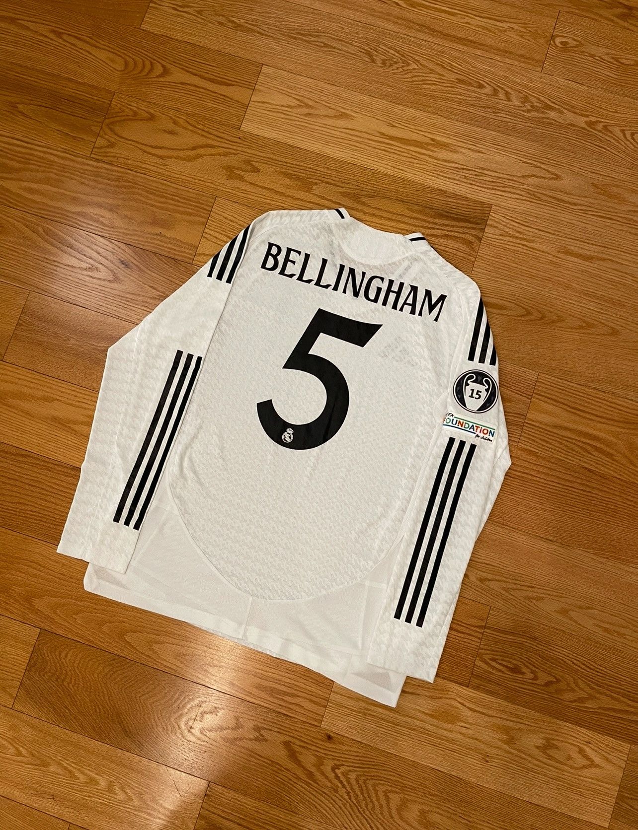 Adidas Authentic Real Madrid JUDE BELLINGHAM 2024/25 home jersey Size US L / EU 52-54 / 3 - 1 Thumbnail