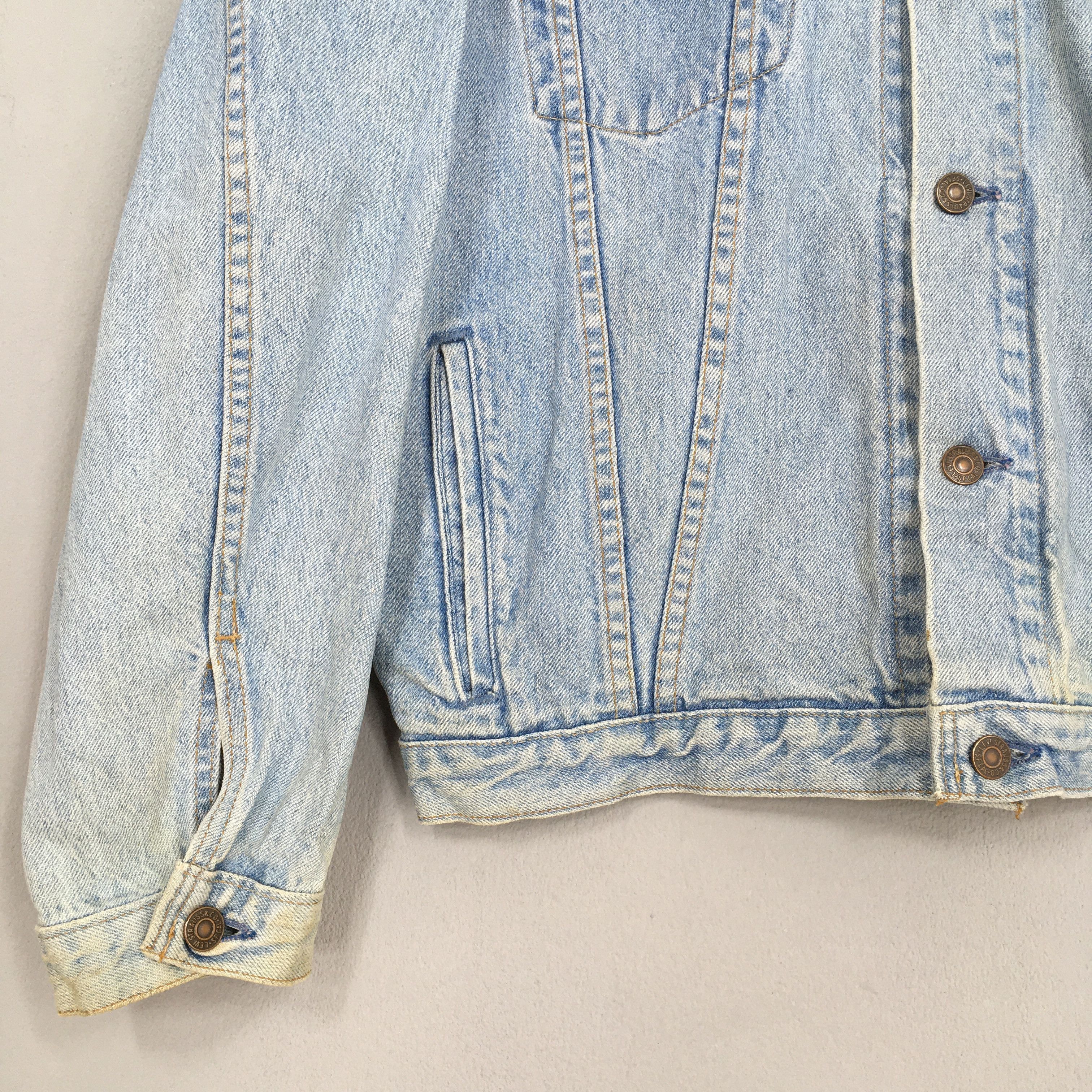 Levi's Vintage 90s Levi's Trucker Faded Denim Jacket Medium Size US M / EU 48-50 / 2 - 3 Thumbnail