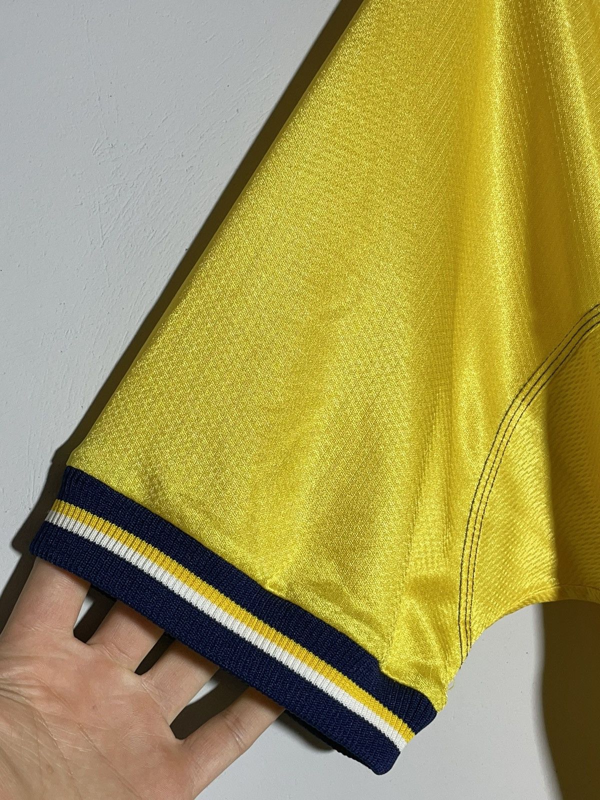 Umbro × Vintage Chelsea FC Umbro 1998/99 Away Y2k Streetwear Football Shirt Size US XL / EU 56 / 4 - 9 Thumbnail