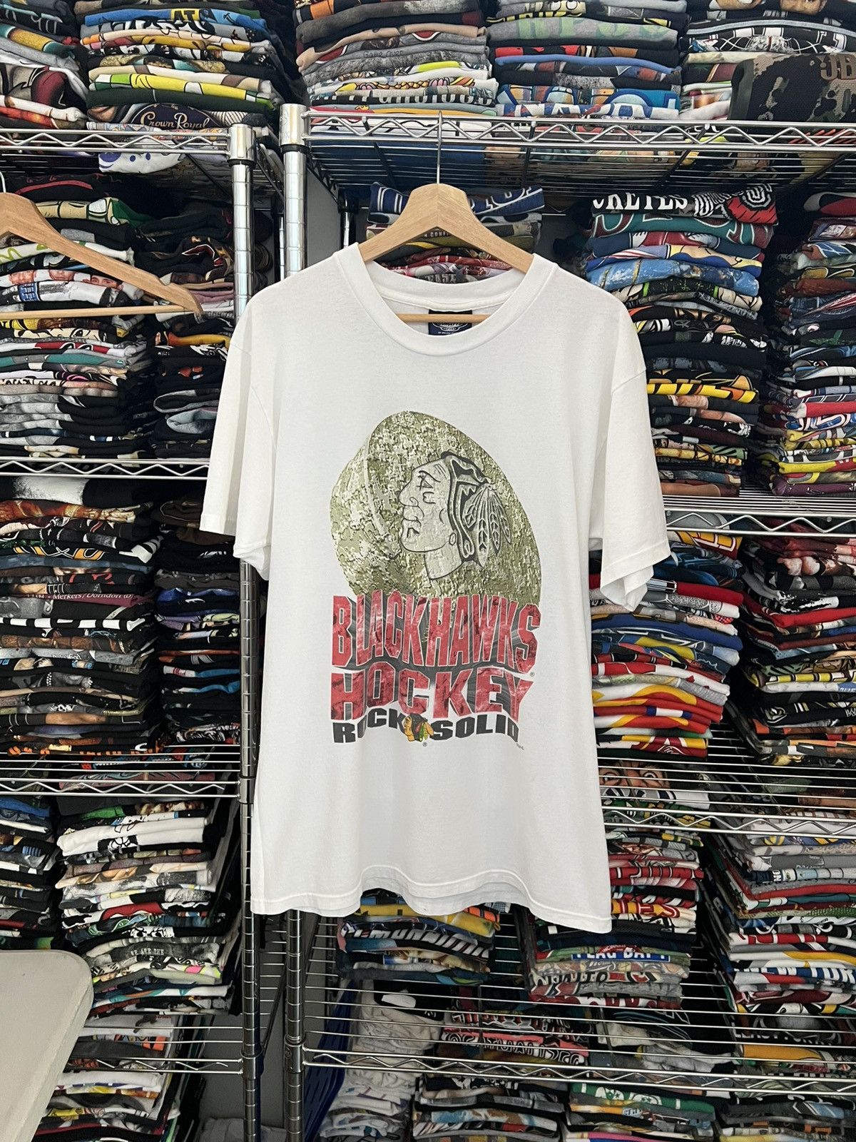 NHL 90s Chicago Blackhawks Hockey Rock Solid Single Stitch Tee Size US L / EU 52-54 / 3 - 1 Thumbnail