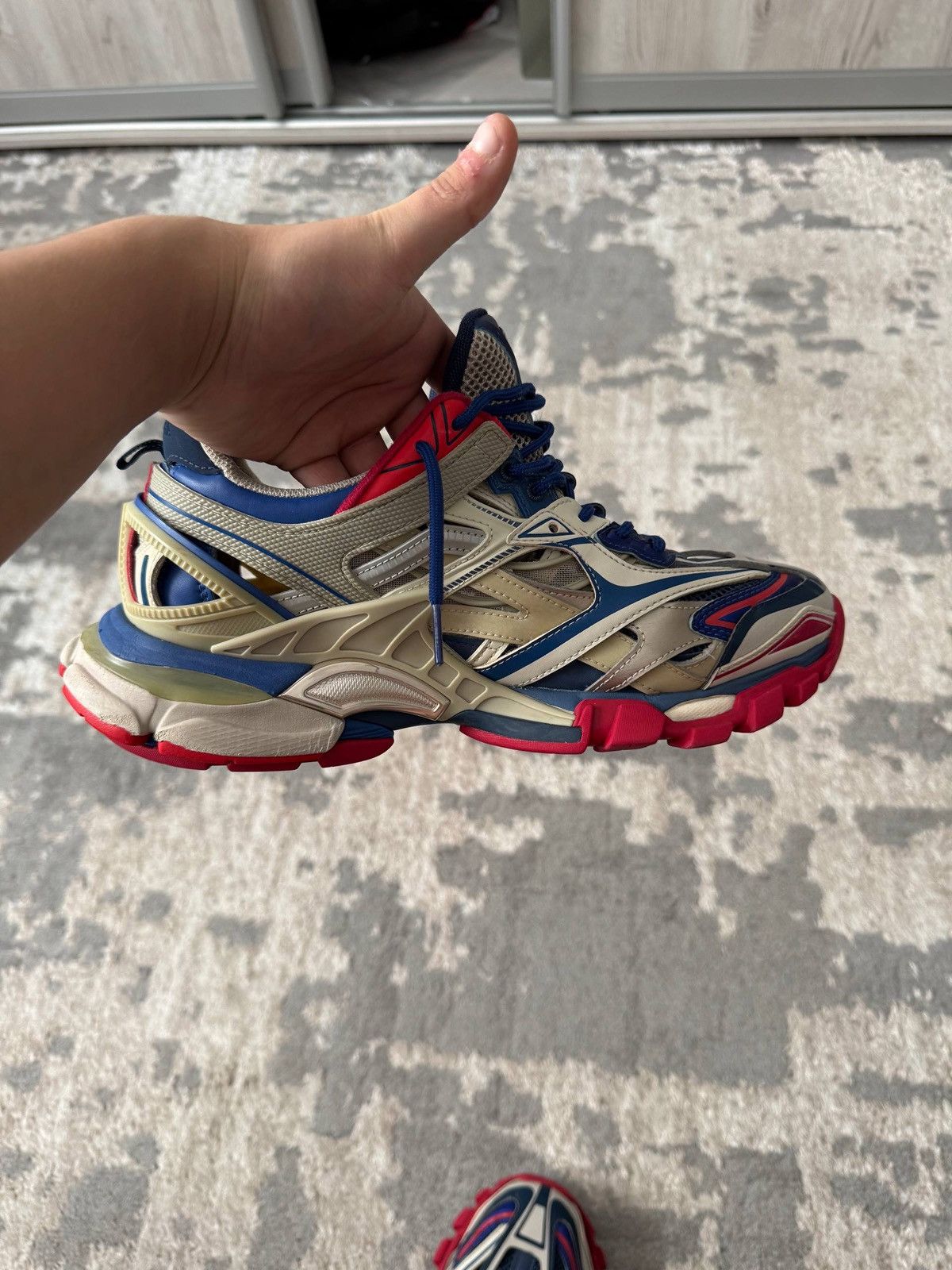 Balenciaga Balenciaga Track 2 Trainer Sneakers Beige/Blue/Red Size US 9 / EU 42 - 7 Thumbnail
