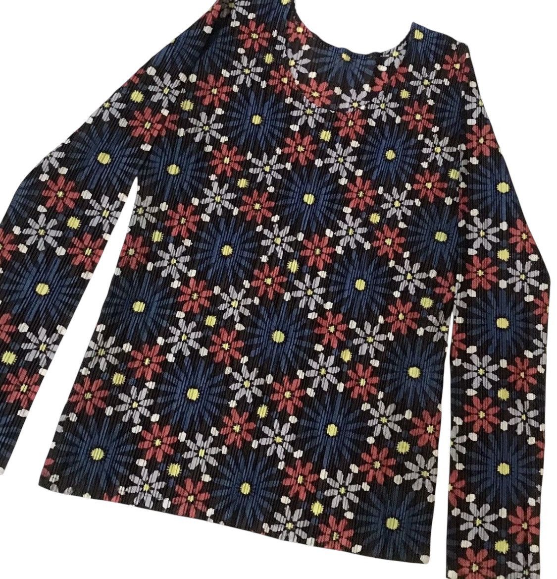 Pleats Please Issey Miyake TAX FREE 🇺🇸 issey miyake pp flowers print longsleeve Size S / US 4 / IT 40 - 3 Thumbnail